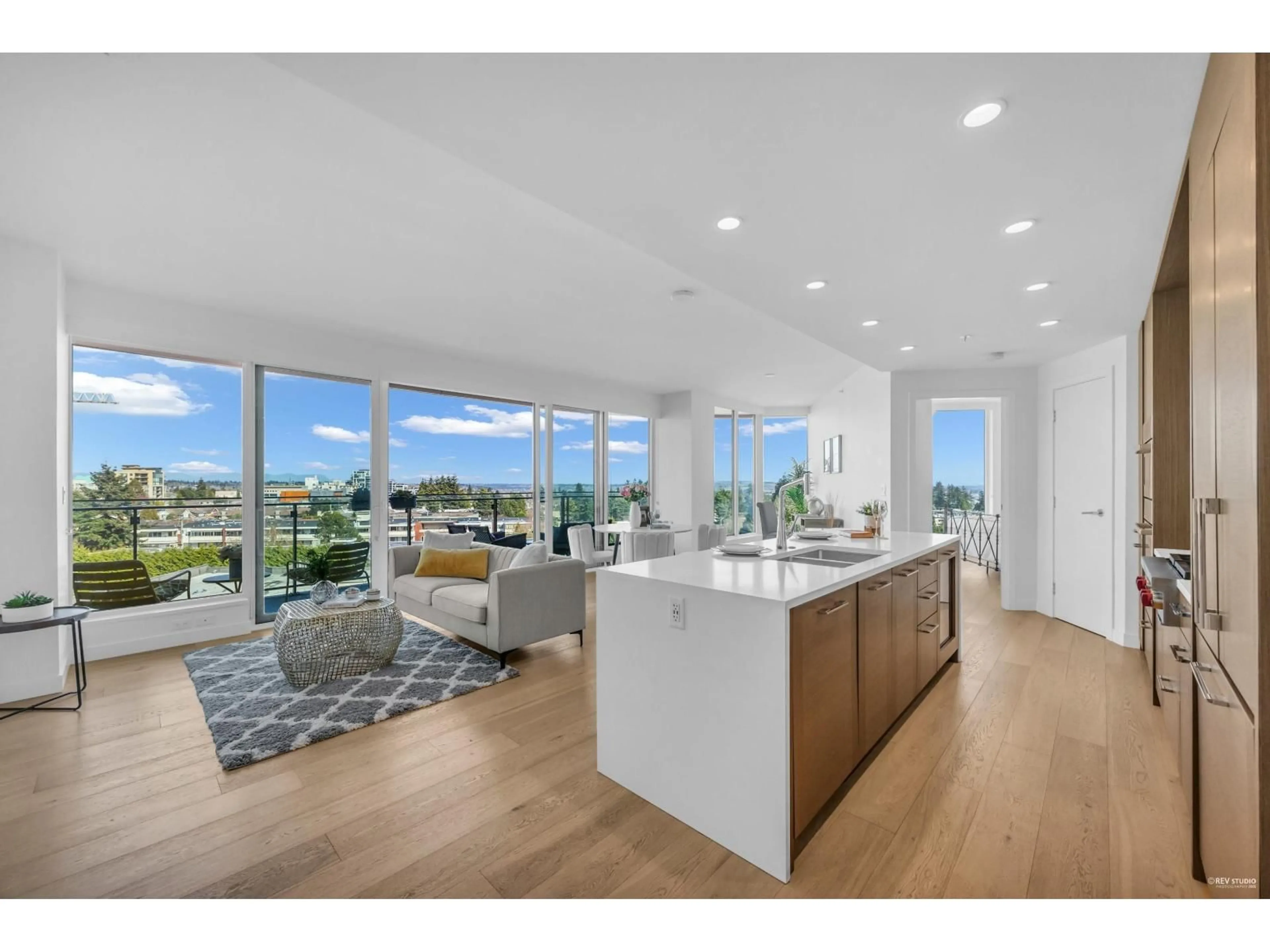 Open concept kitchen, unknown for 703 - 1439 GEORGE STREET, White Rock British Columbia V4B0B9