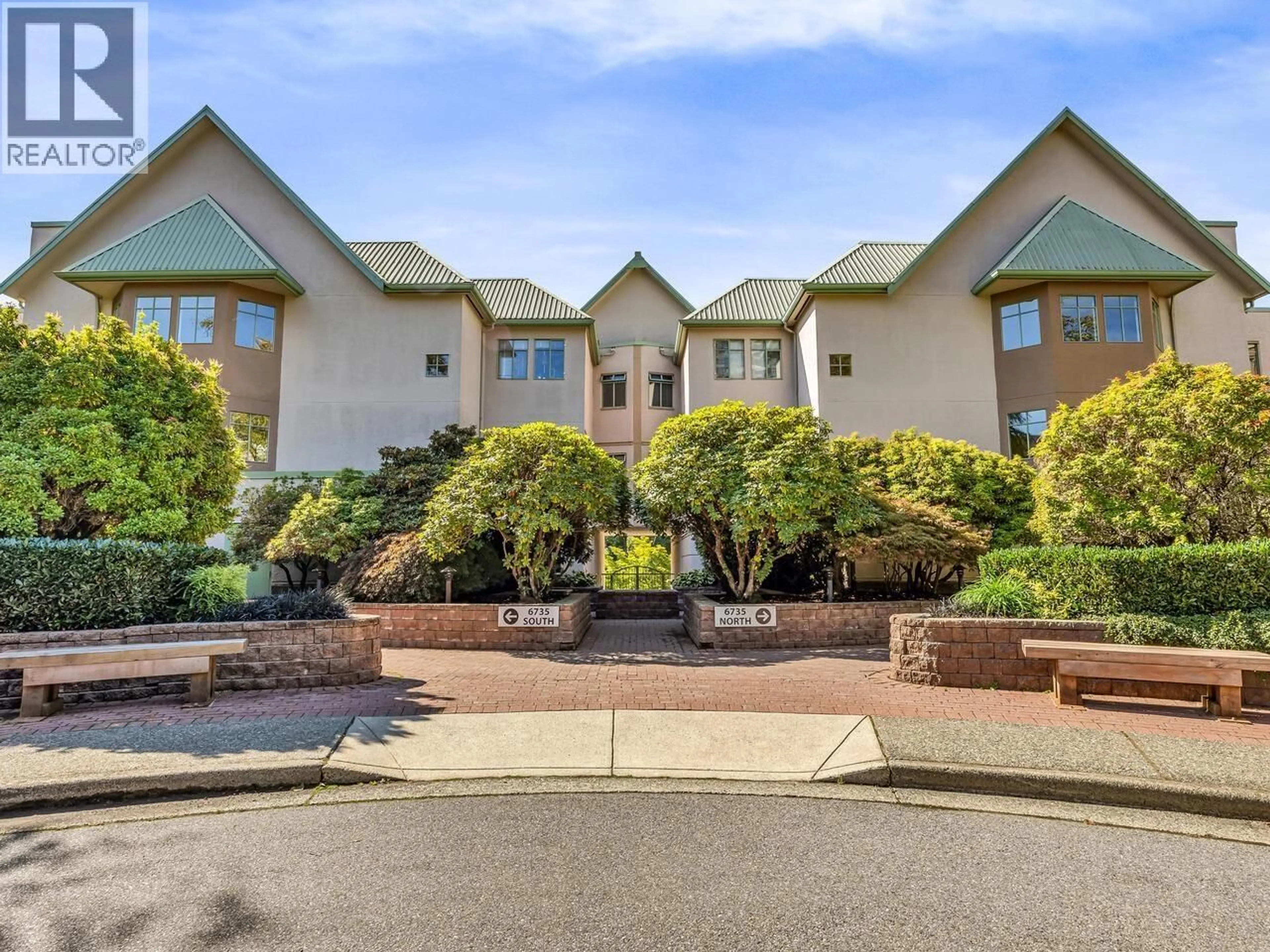 Unknown for 204 - 6735 STATION HILL COURT, Burnaby British Columbia V3N4W5