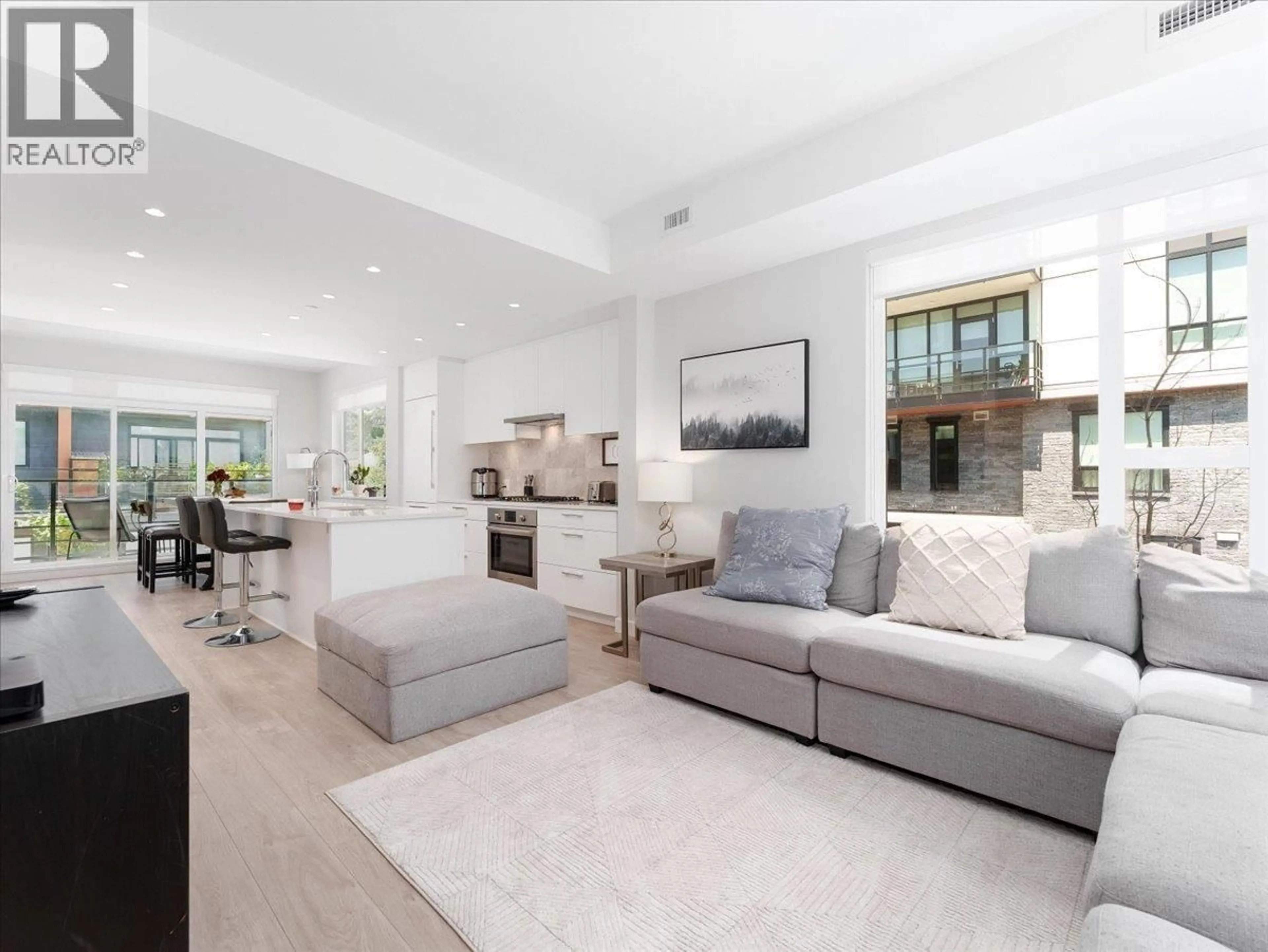 Living room with furniture, unknown for 13 - 2728 ACADIA ROAD, Vancouver British Columbia V6T0E6