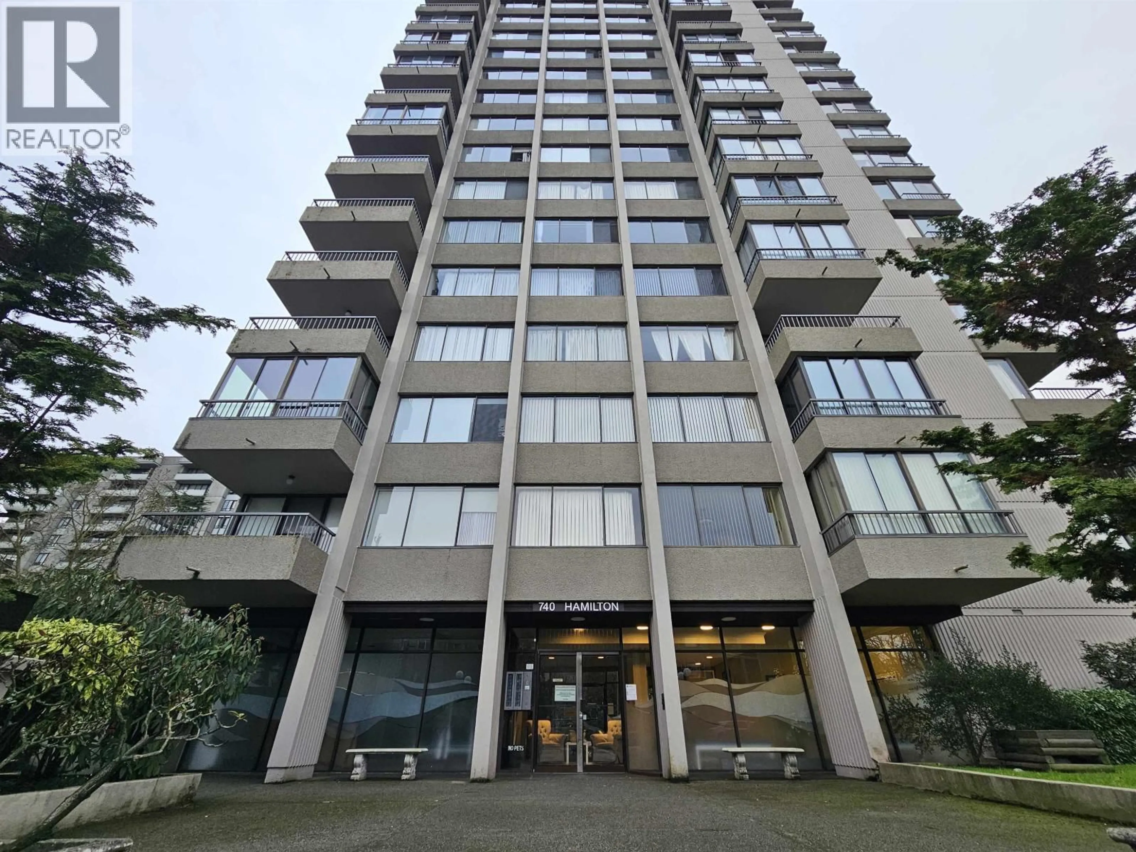 Indoor foyer for 501 - 740 HAMILTON STREET, New Westminster British Columbia V3M5T7