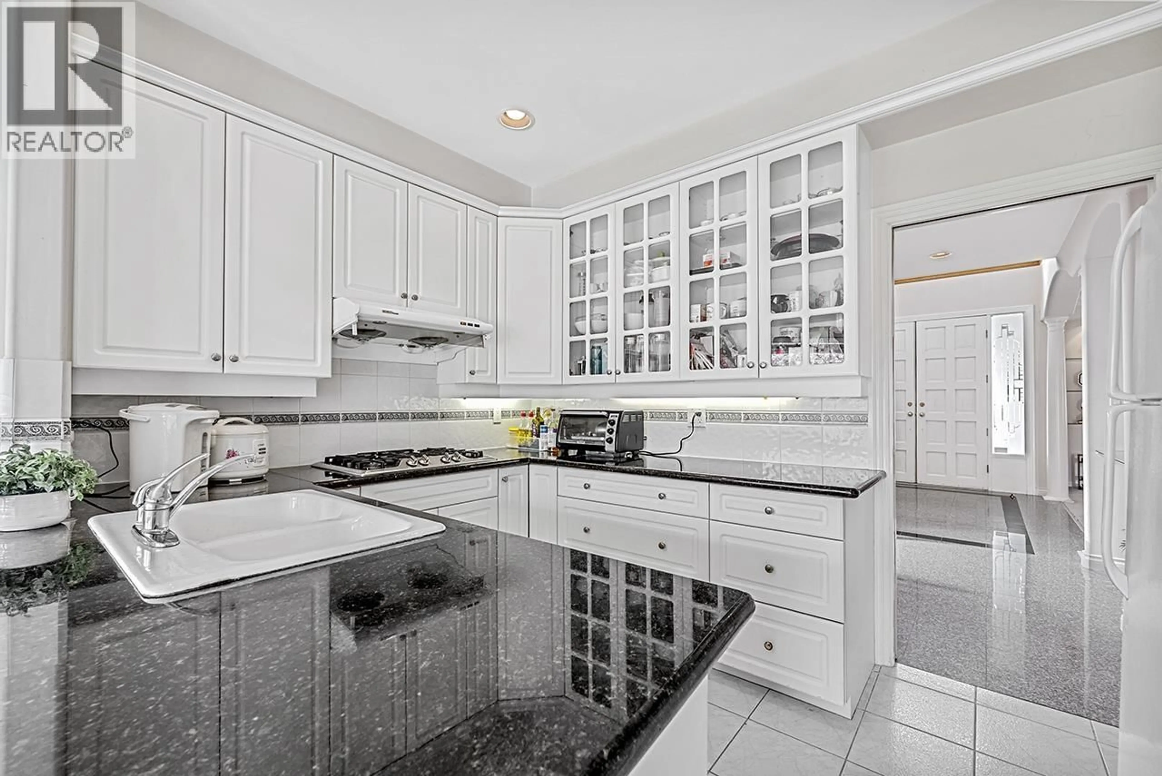 Unknown for 7362 WAVERLEY AVENUE, Burnaby British Columbia V5J4A6