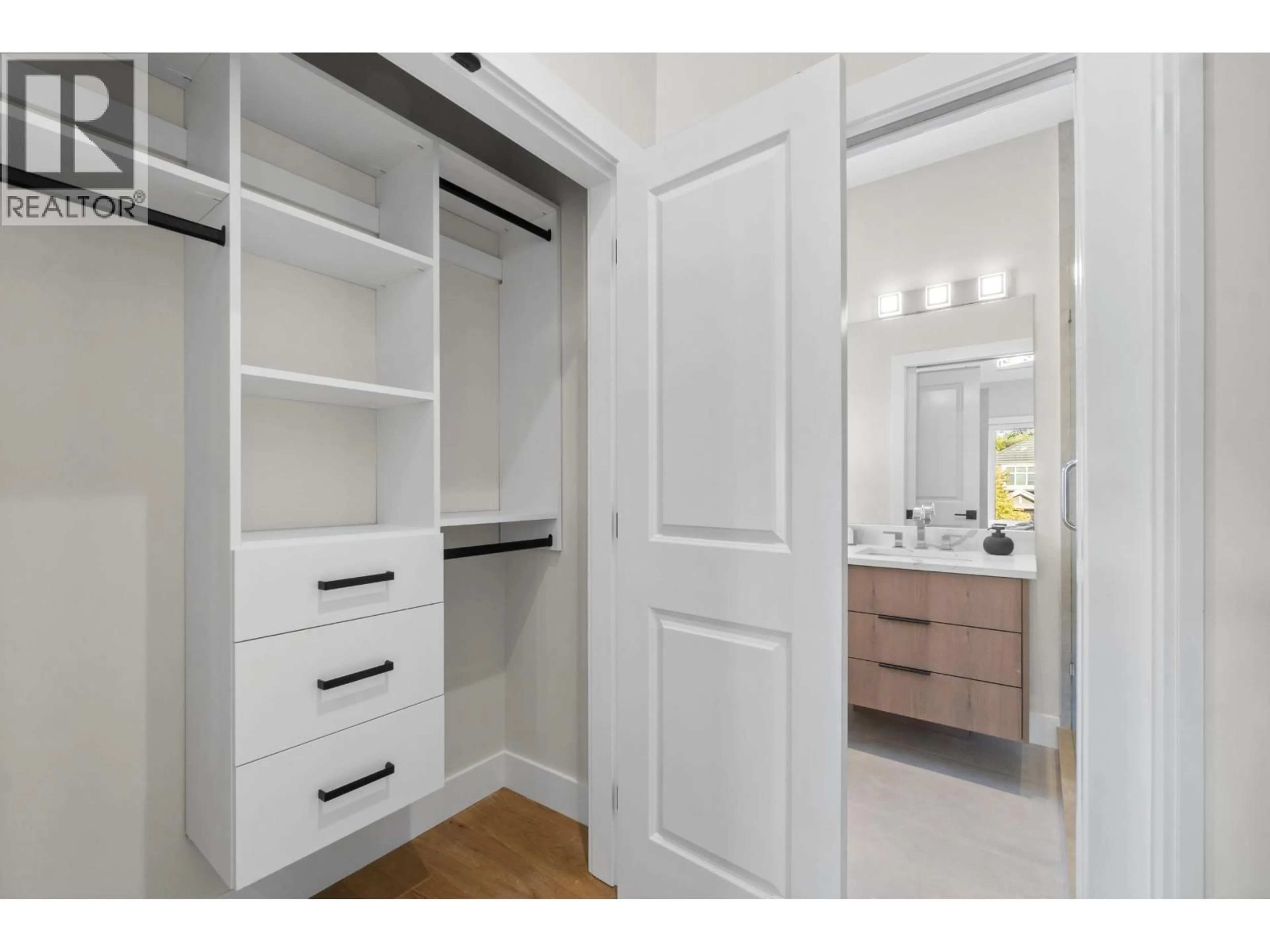 Storage room or clothes room or walk-in closet for 40 46TH AVENUE, Vancouver British Columbia V5W1Z1