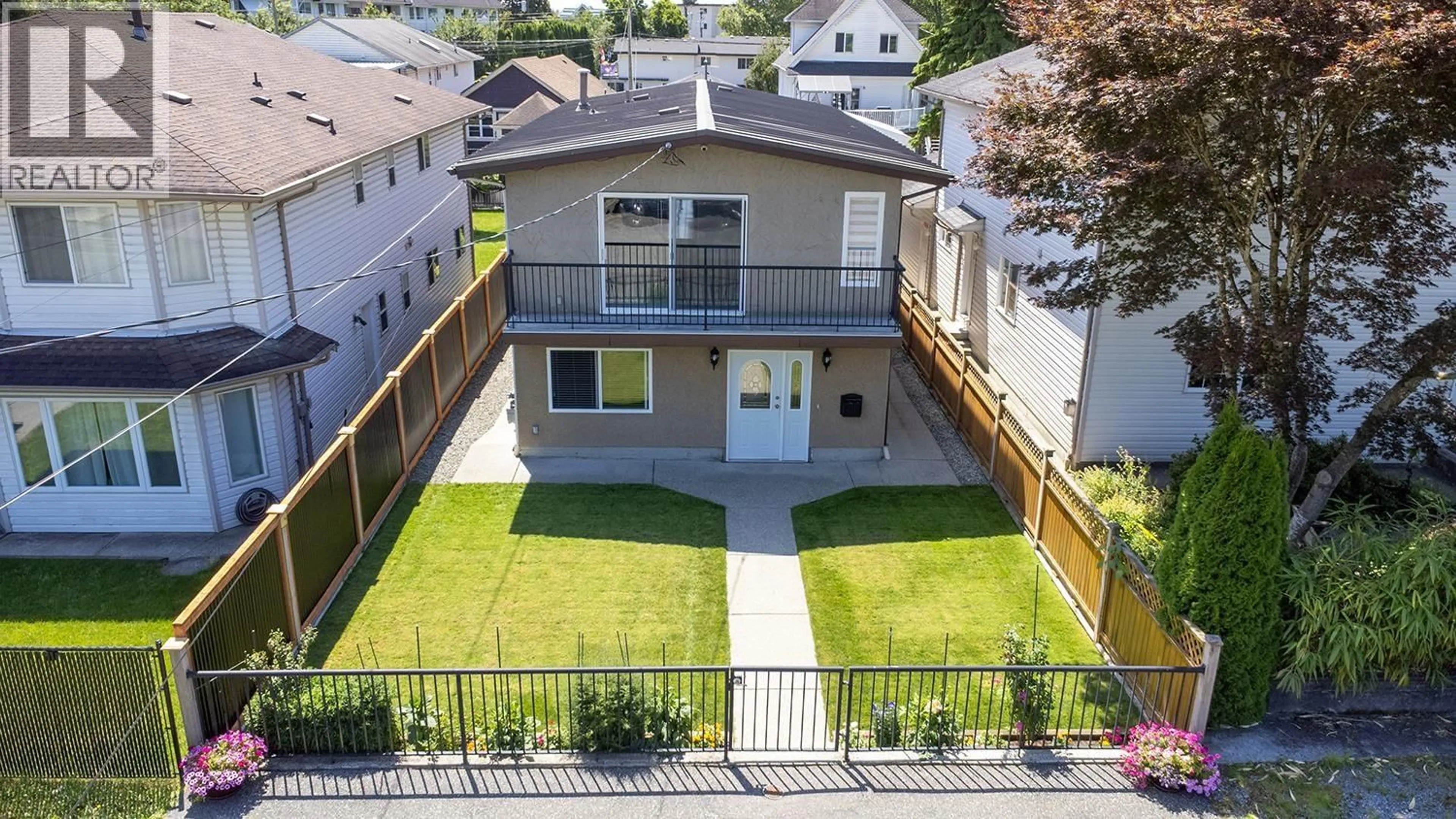 A pic from outside/outdoor area/front of a property/back of a property/a pic from drone, street for 2142 GRANT AVENUE, Port Coquitlam British Columbia V3B1R2