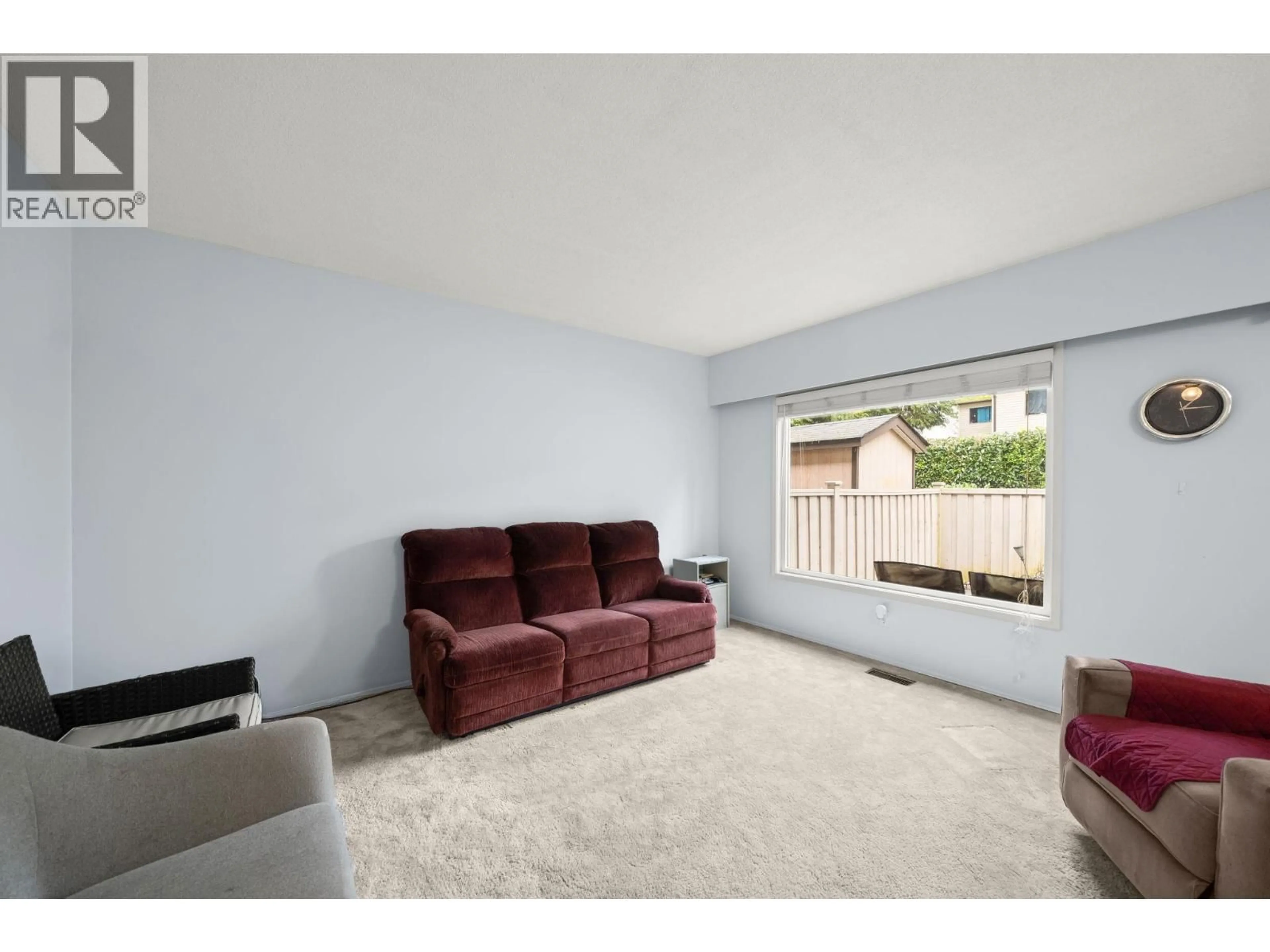 Living room with furniture, unknown for 14 - 3046 COAST MERIDIAN ROAD, Port Coquitlam British Columbia V3B5B6