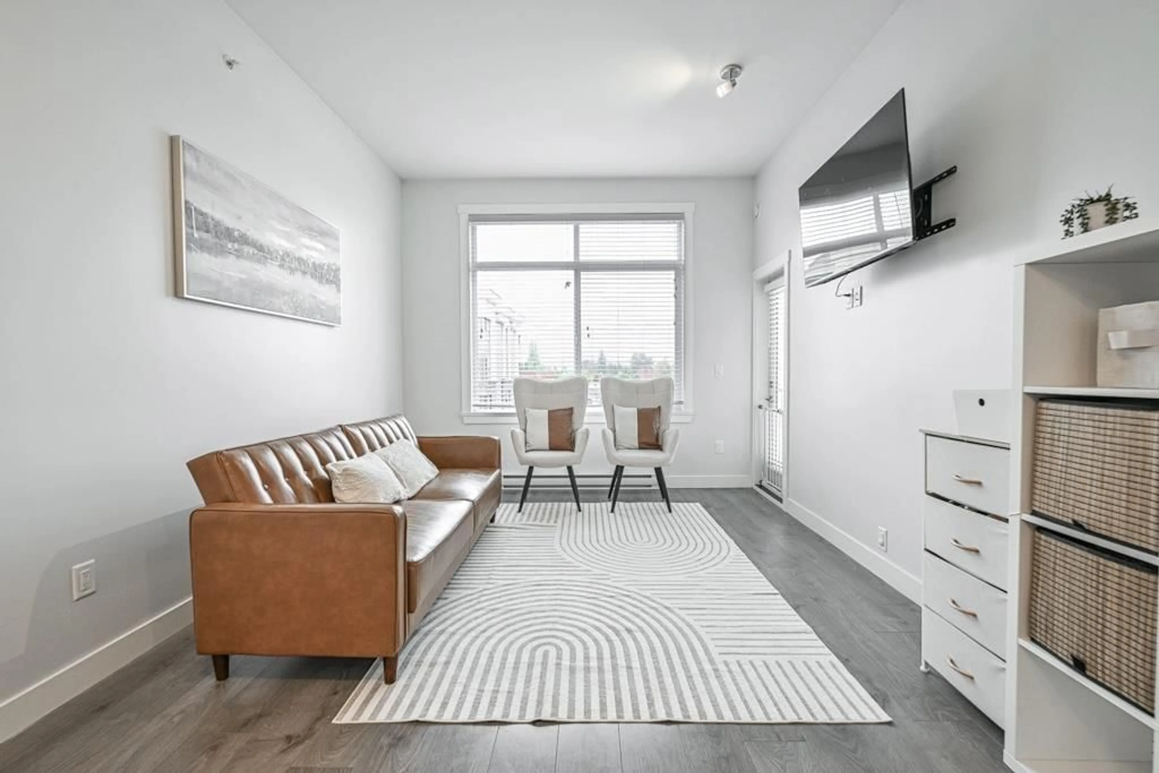 Living room with furniture, unknown for 503 - 20696 EASTLEIGH CRESCENT, Langley British Columbia V3A0M3