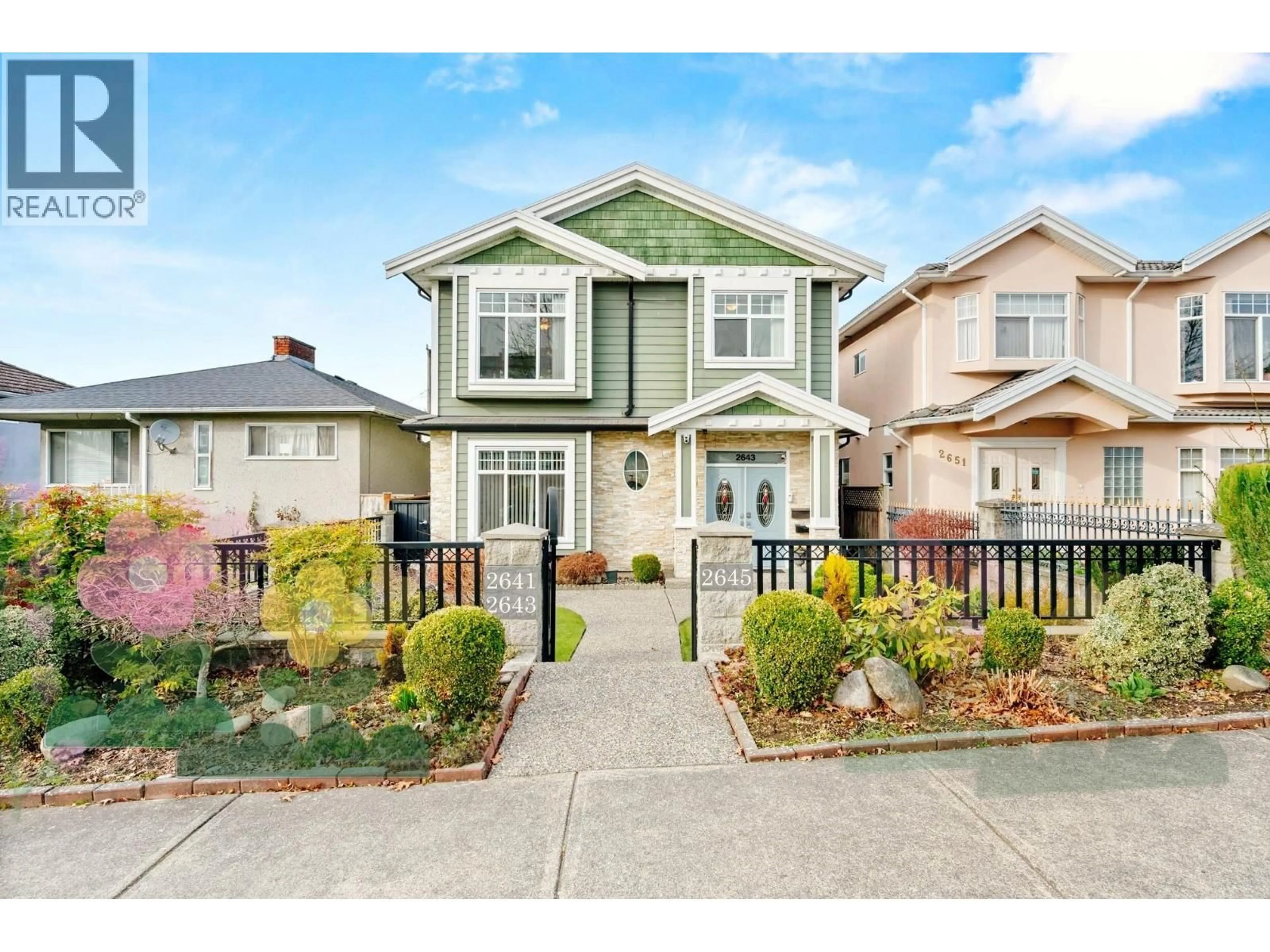 Home with vinyl exterior material, street for 2643 8TH AVENUE, Vancouver British Columbia V5M1W4