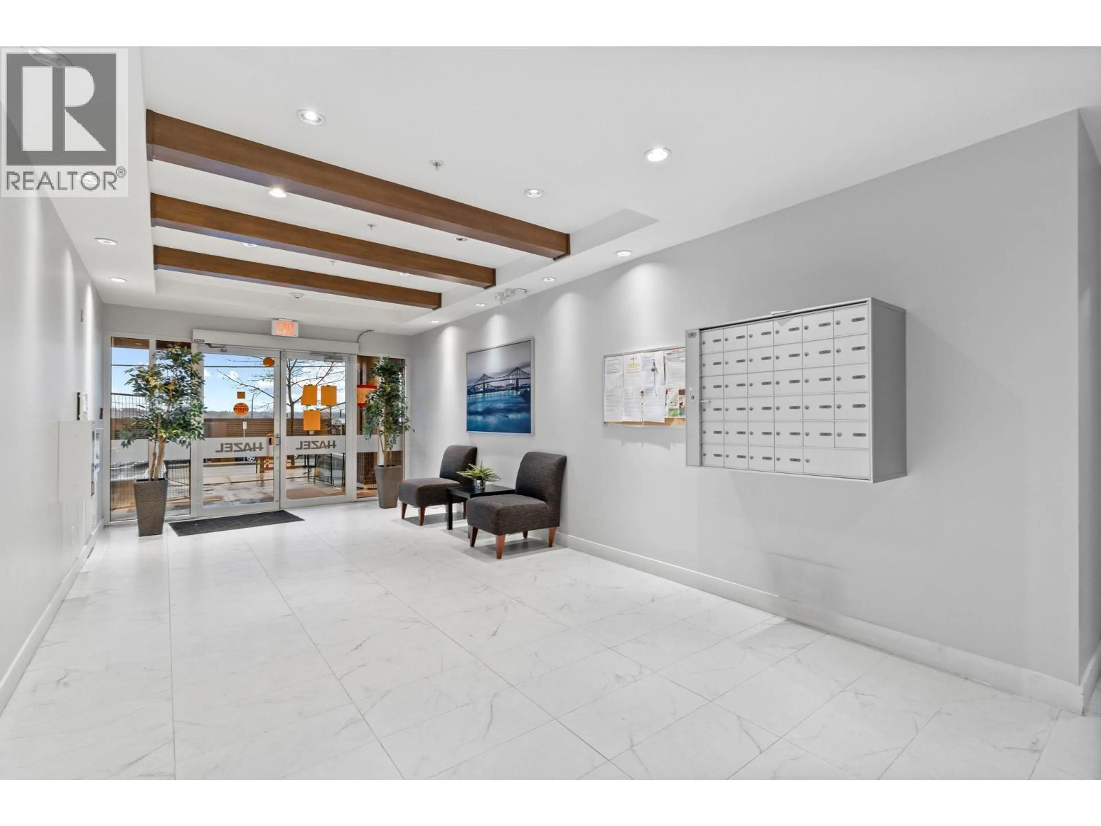 Lobby for 208 - 827 RODERICK AVENUE, Coquitlam British Columbia V3K0E3