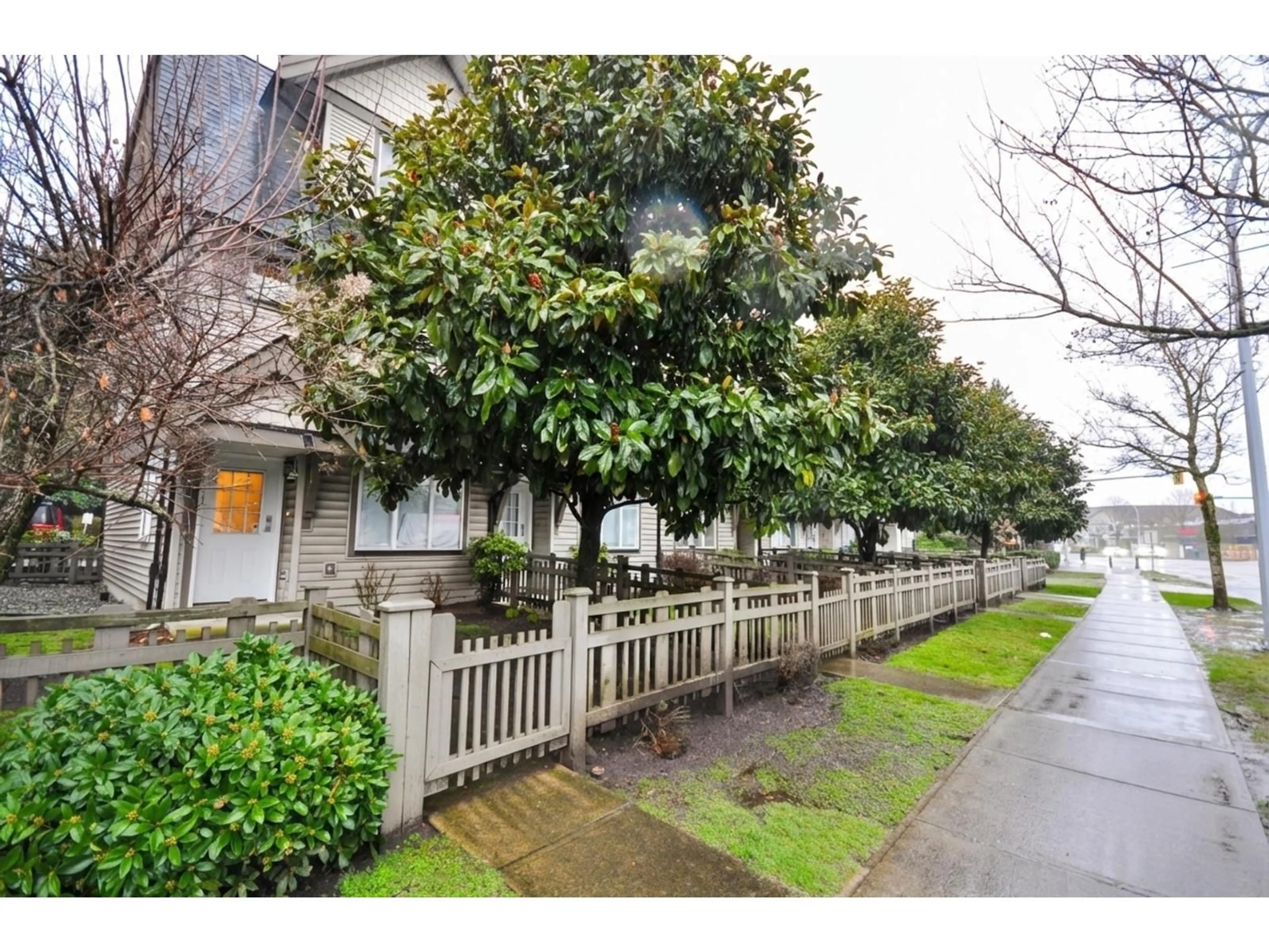 Unknown for 11 - 15871 85 AVENUE, Surrey British Columbia V4N0Y9