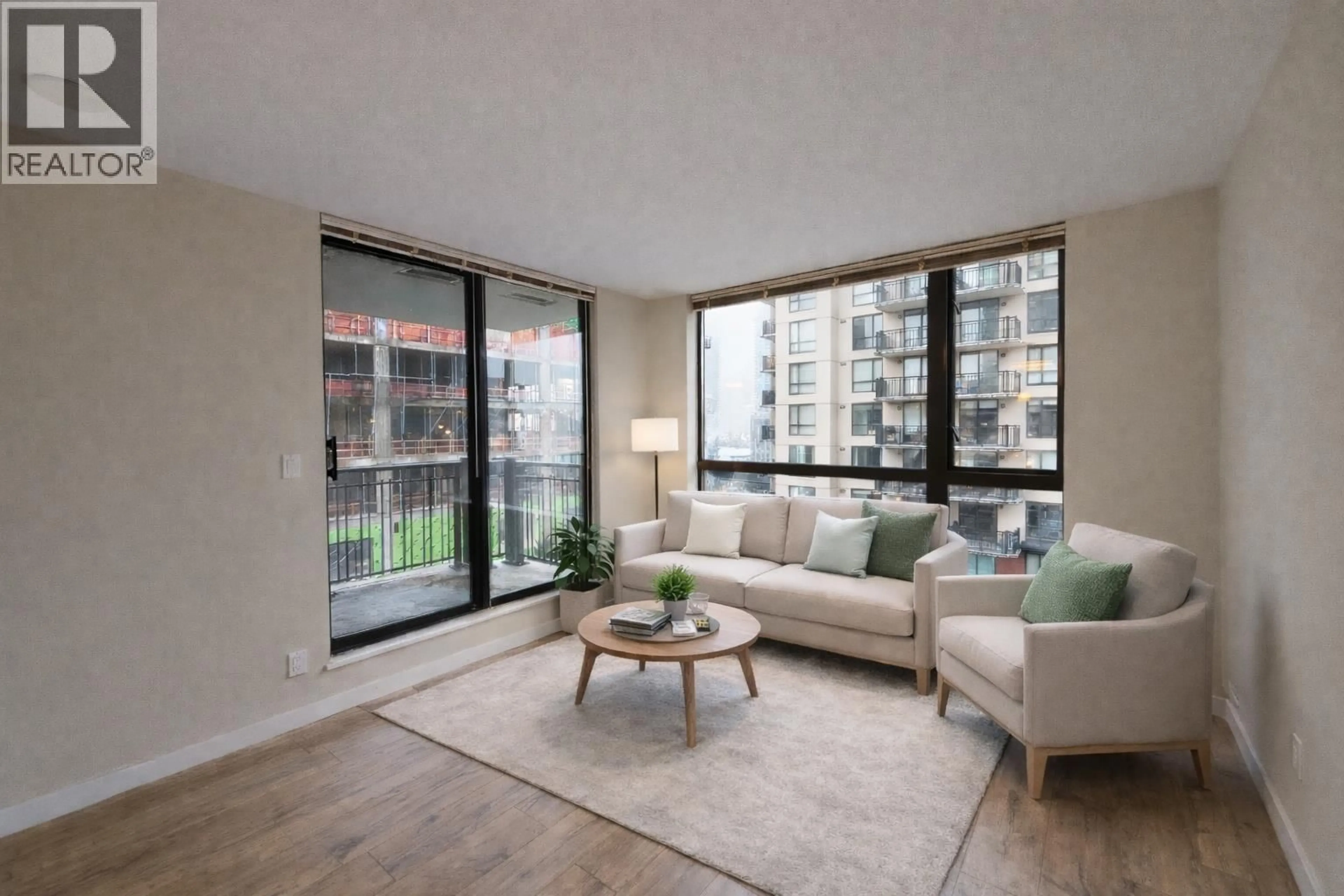 Living room with furniture, unknown for 505 - 814 ROYAL AVENUE, New Westminster British Columbia V3M1J9