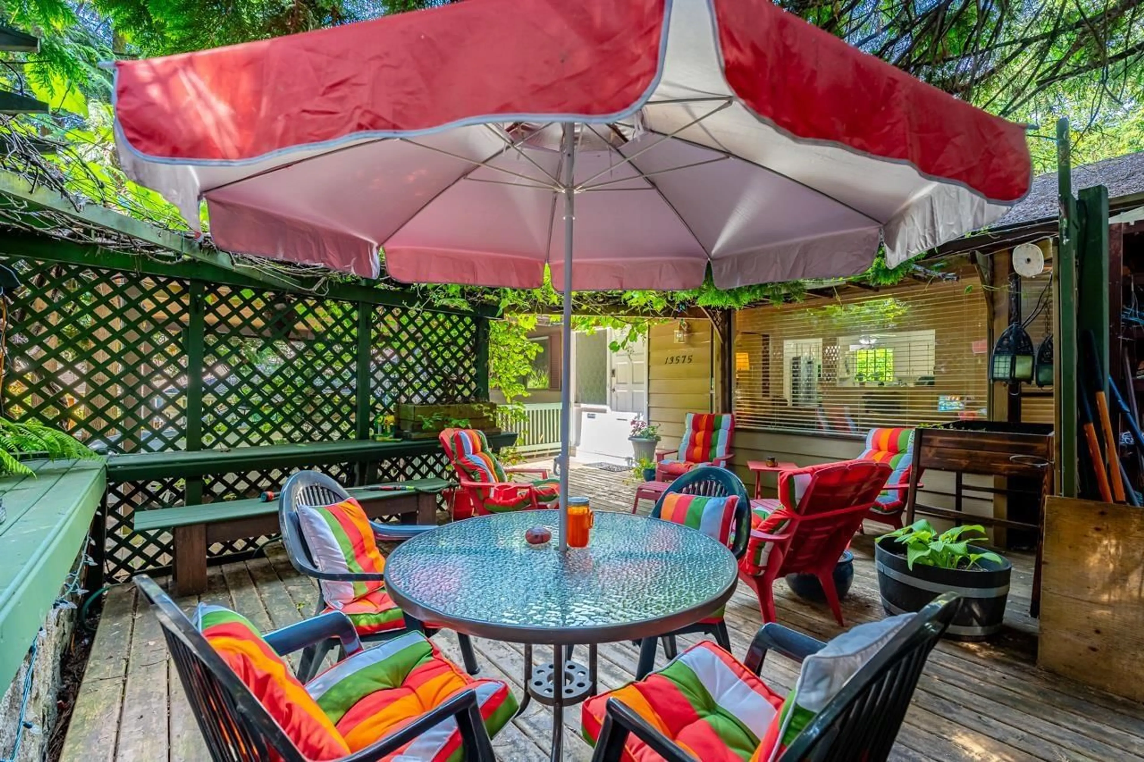 Patio, street for 13575 CRESTVIEW DRIVE, Surrey British Columbia V3R6V6