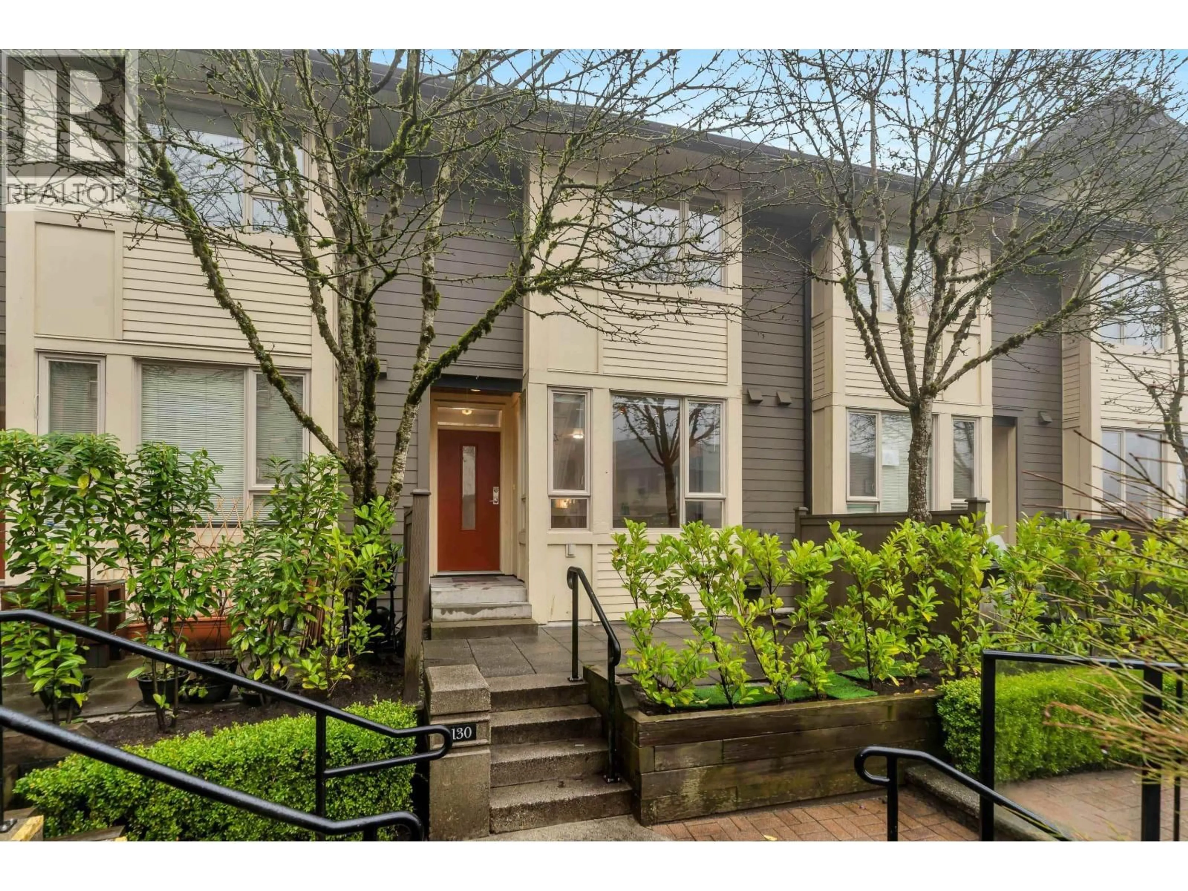 Unknown for 130 - 9229 UNIVERSITY CRESCENT, Burnaby British Columbia V5A4Z2