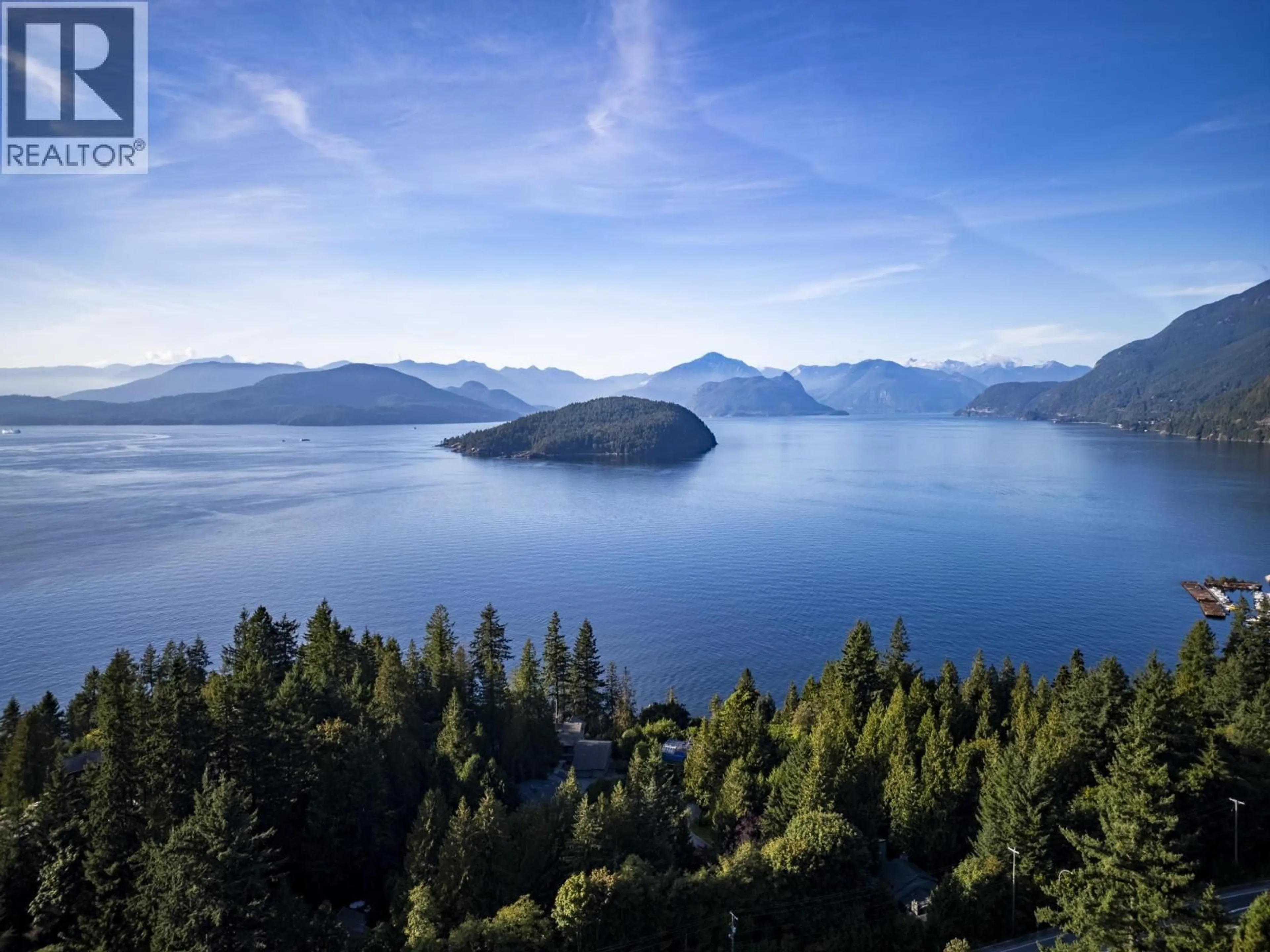 A pic from outside/outdoor area/front of a property/back of a property/a pic from drone, water/lake/river/ocean view for 8519 SEASCAPE DRIVE, West Vancouver British Columbia V7W3J7