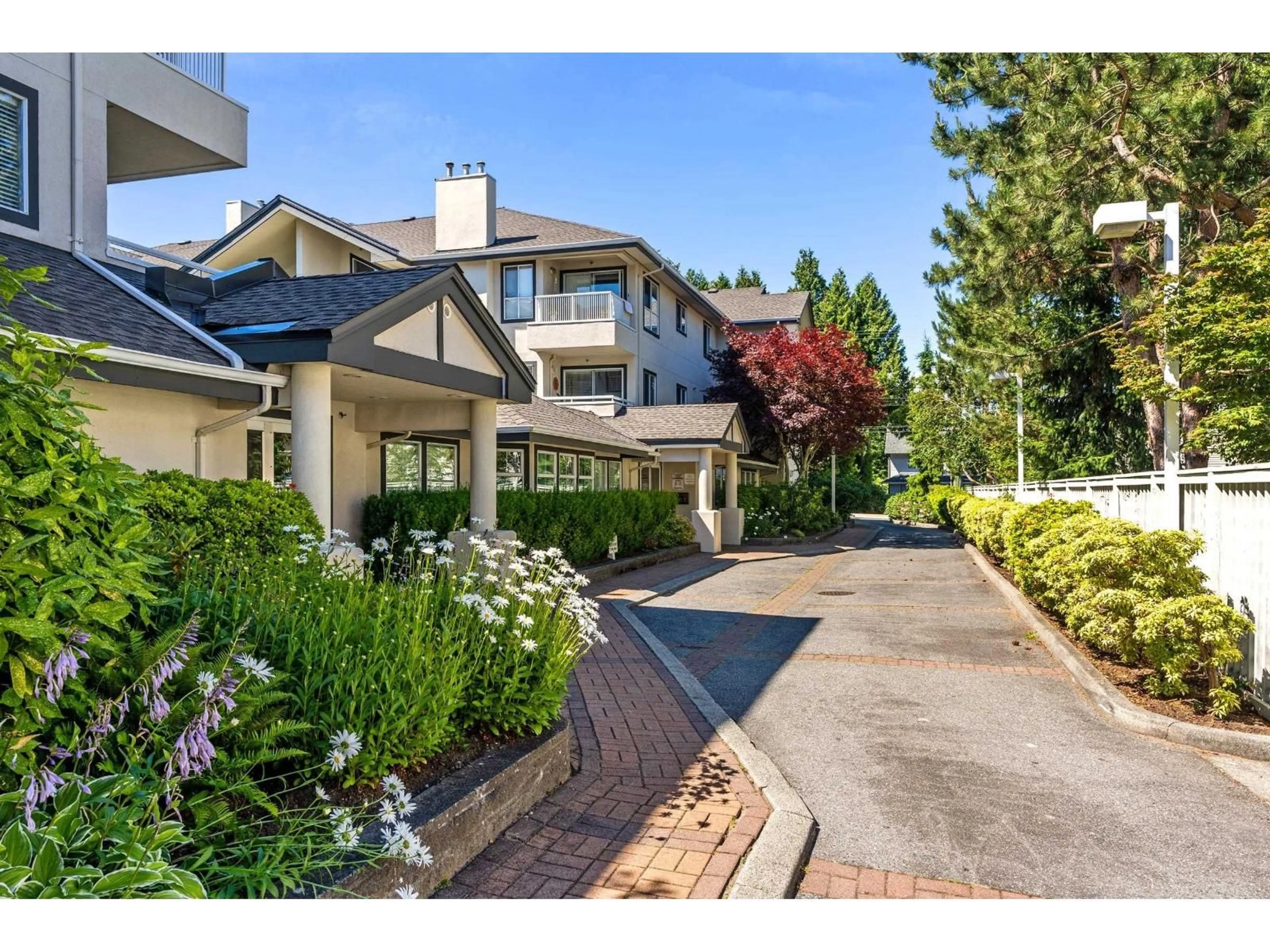 Unknown for 112 - 15272 20 AVENUE, Surrey British Columbia V4A2A3