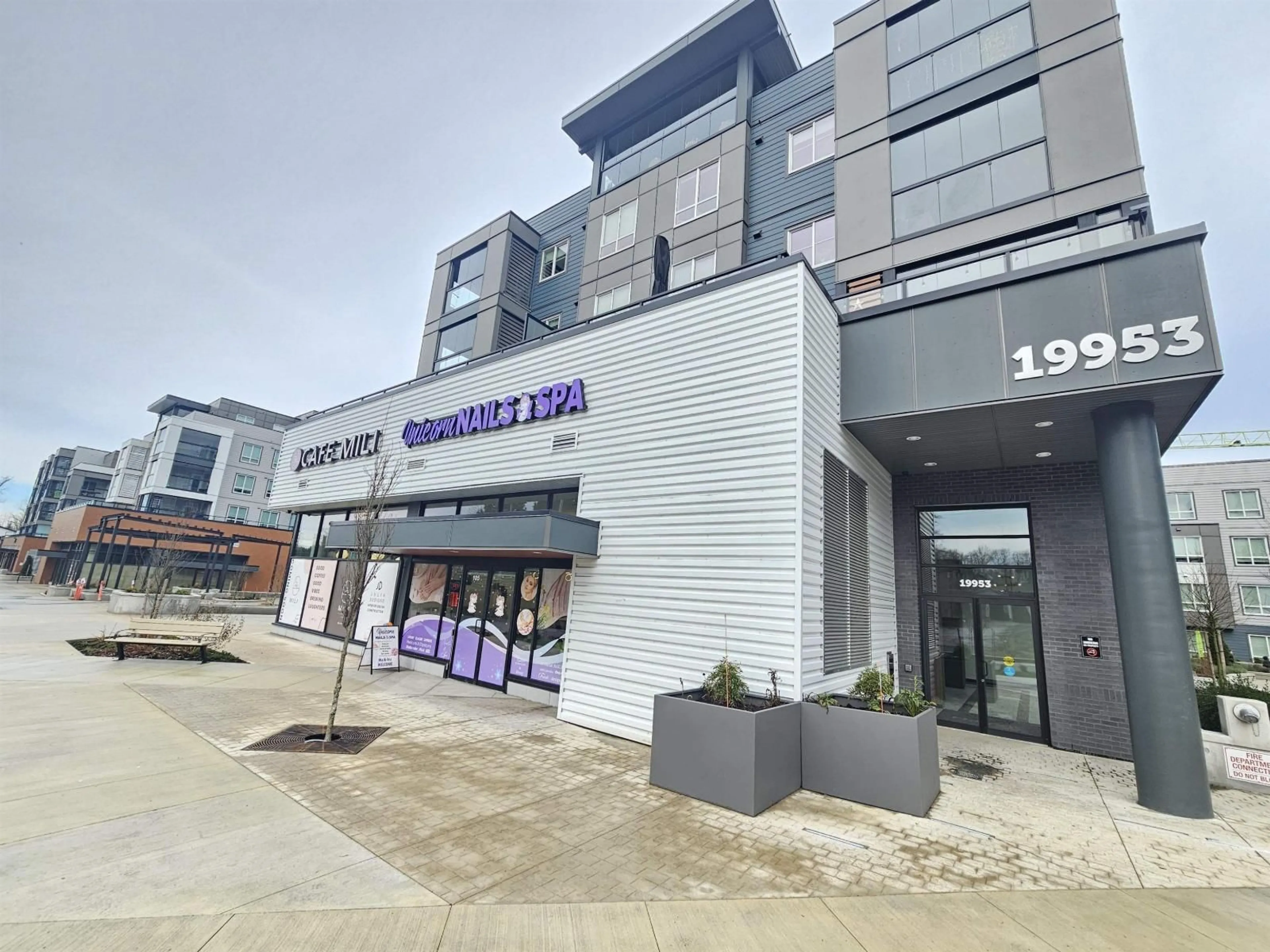 Indoor foyer for 508 - 19953 76 AVENUE, Langley British Columbia V2Y3Y1