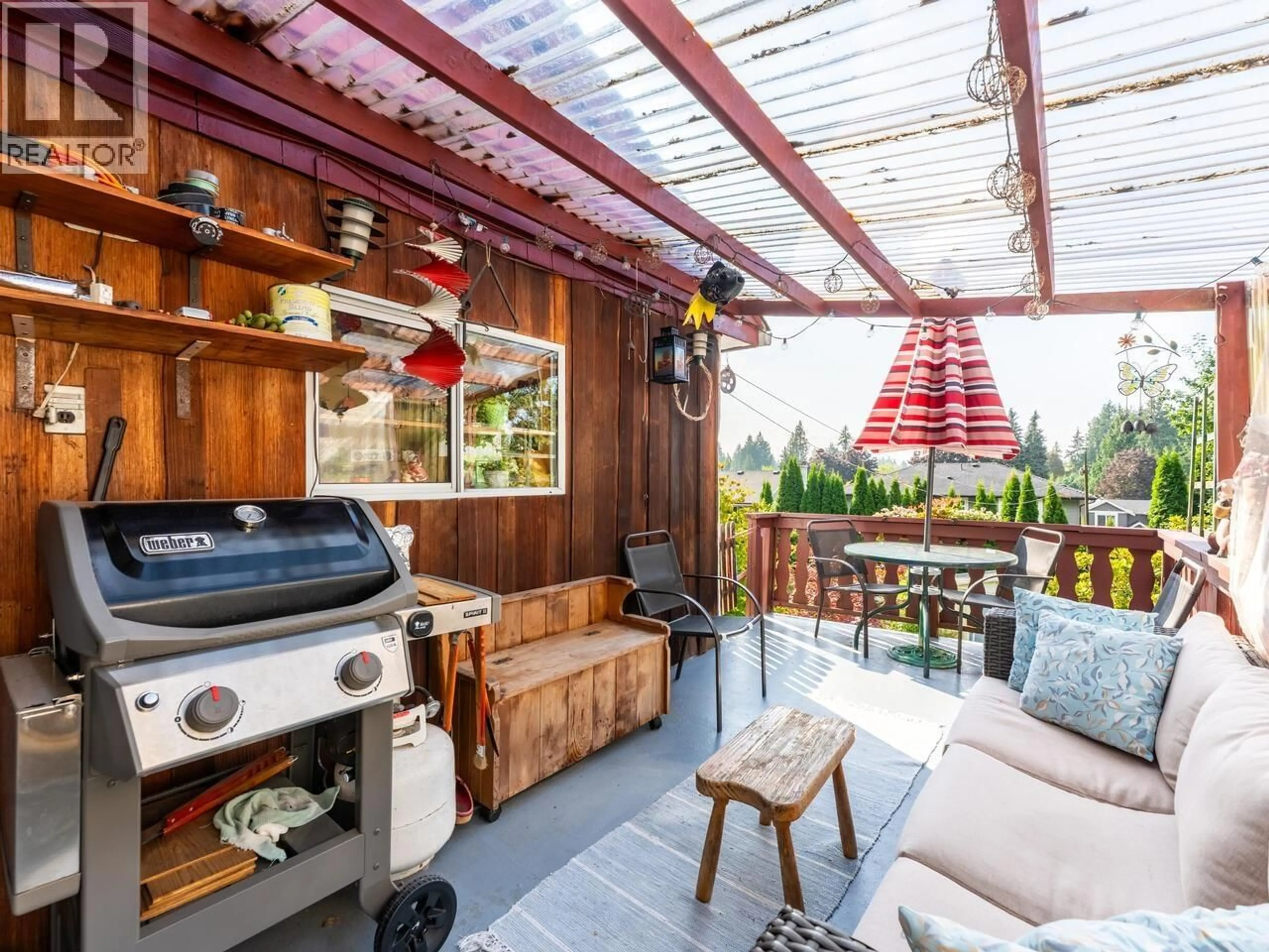 Rustic kitchen, ceramic/tile floor for 1689 PETERS ROAD, North Vancouver British Columbia V1J1Y7