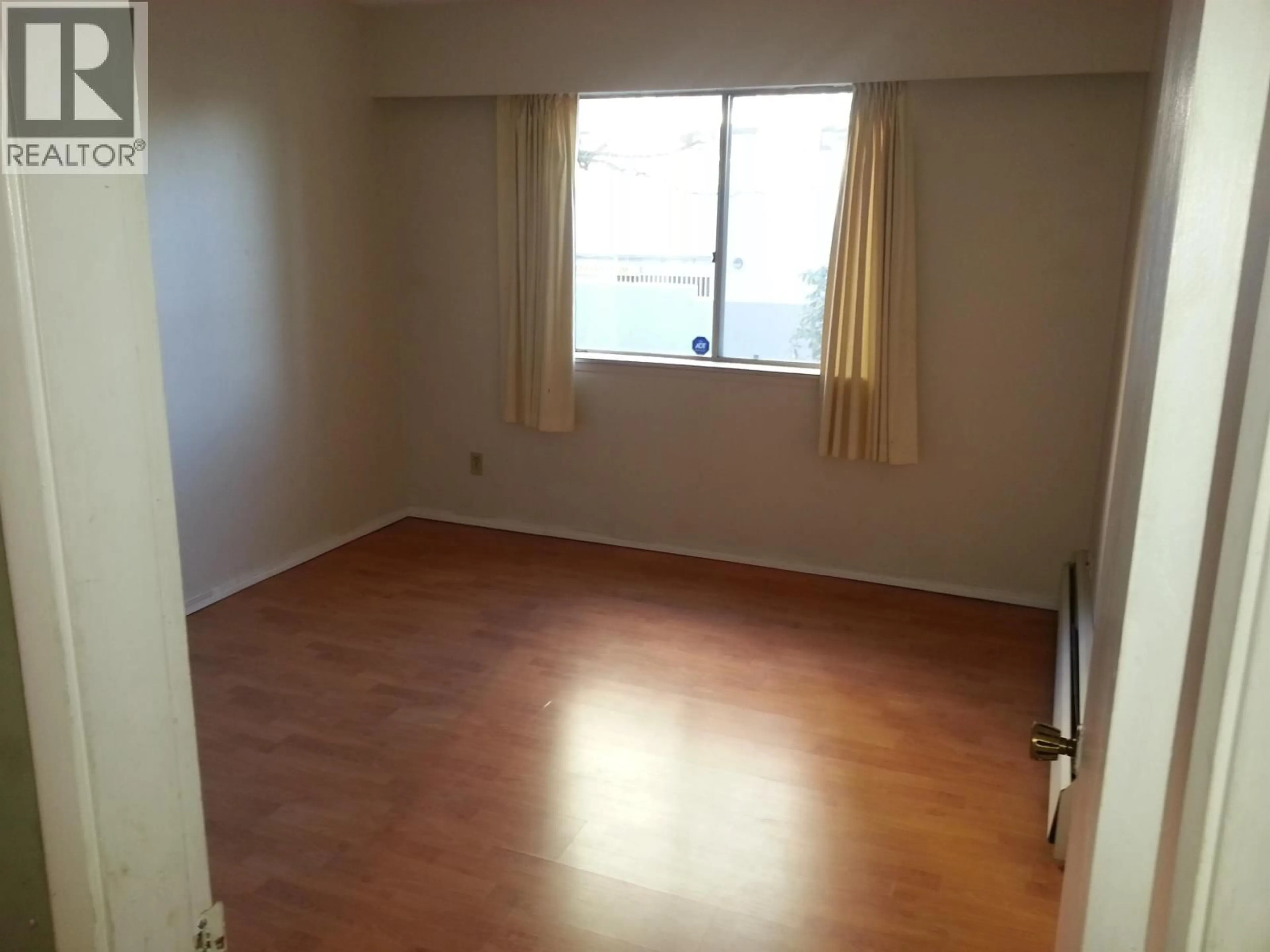 A pic of a room for 113 - 610 THIRD AVENUE, New Westminster British Columbia V3M1N5