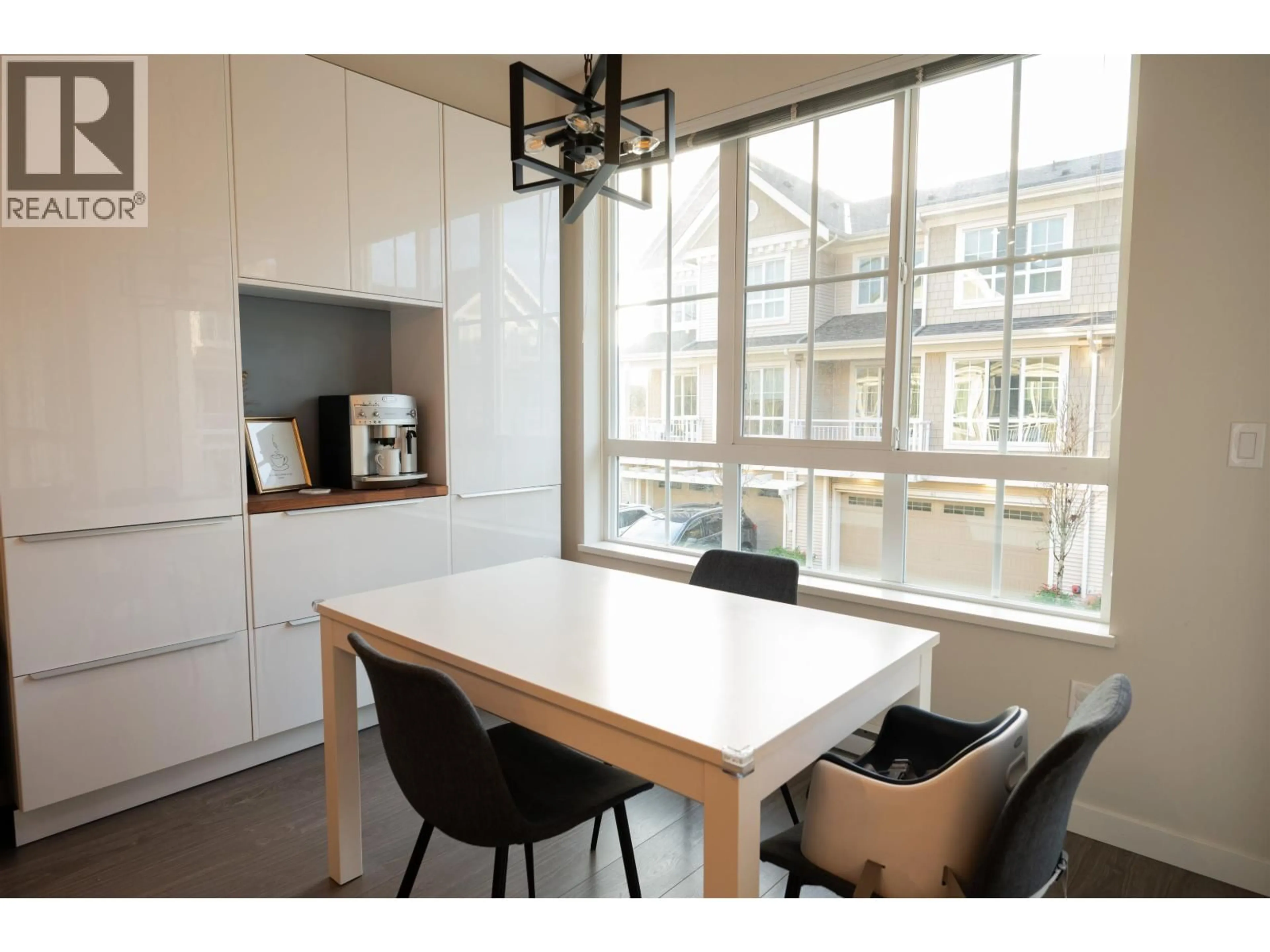 Unknown for 45 - 5510 ADMIRAL WAY, Delta British Columbia V4K0C3