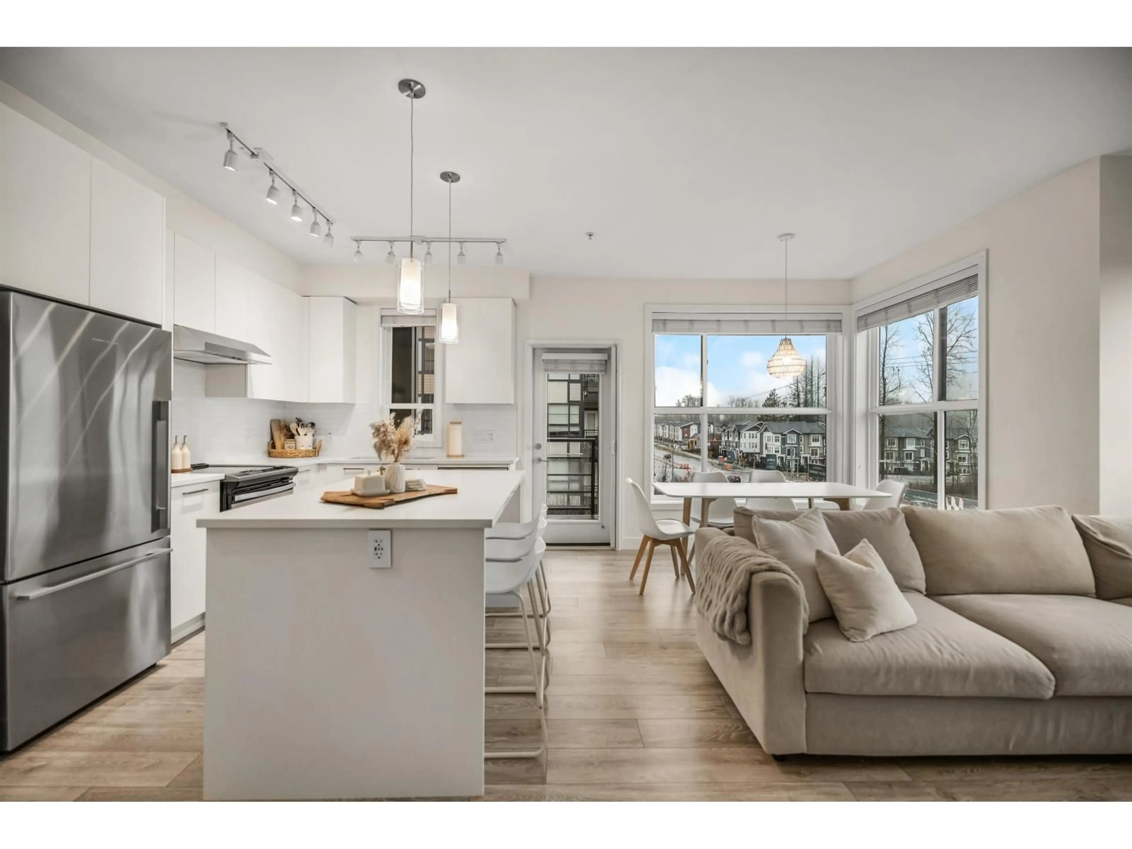 Open concept kitchen, unknown for 415 - 7809 209 STREET, Langley British Columbia V2Y3N6