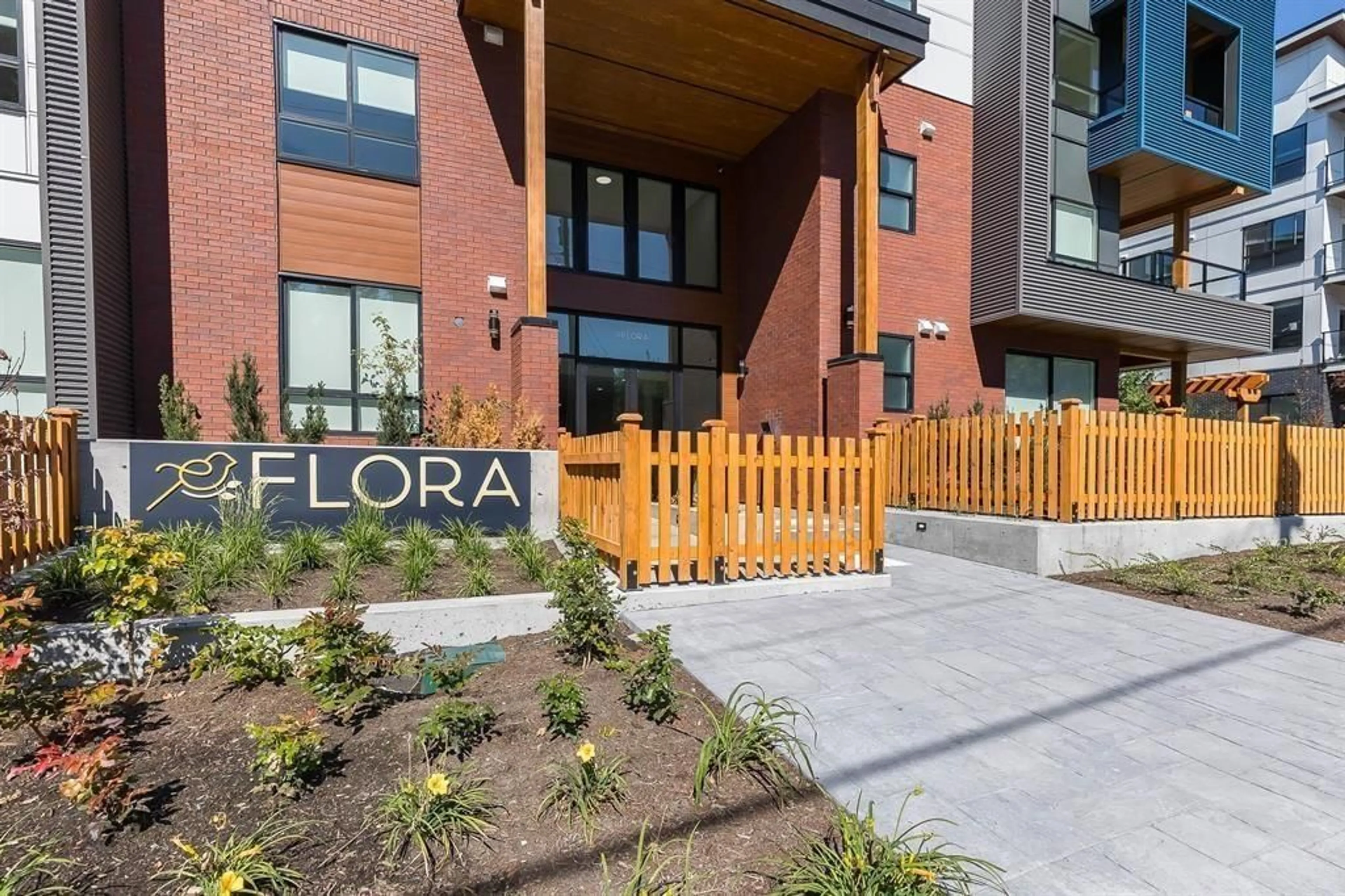 Unknown for 404 - 20286 72B AVENUE, Langley British Columbia V2Y3X4