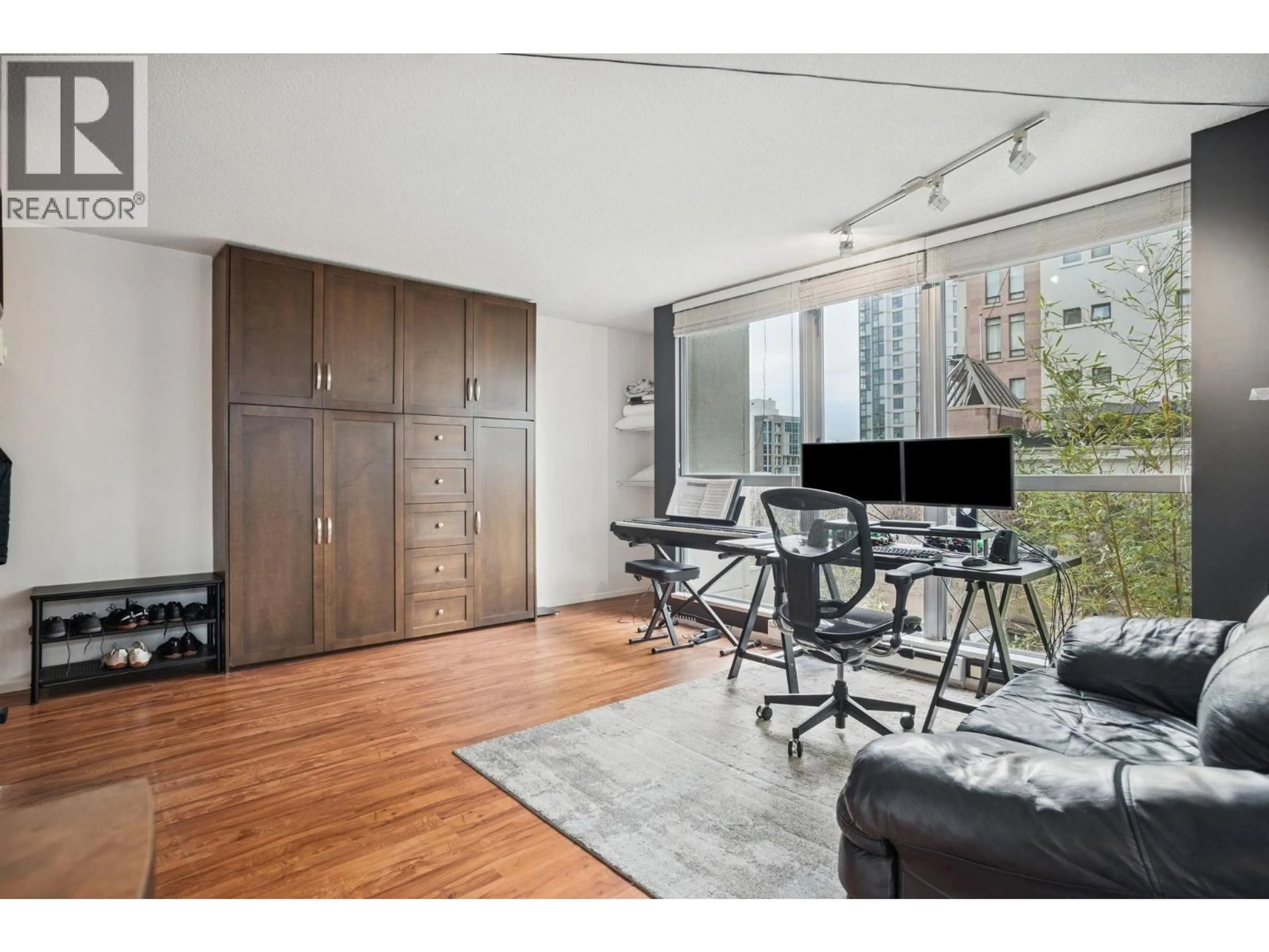 A pic of a room for 503 - 1238 RICHARDS STREET, Vancouver British Columbia V6B6M6