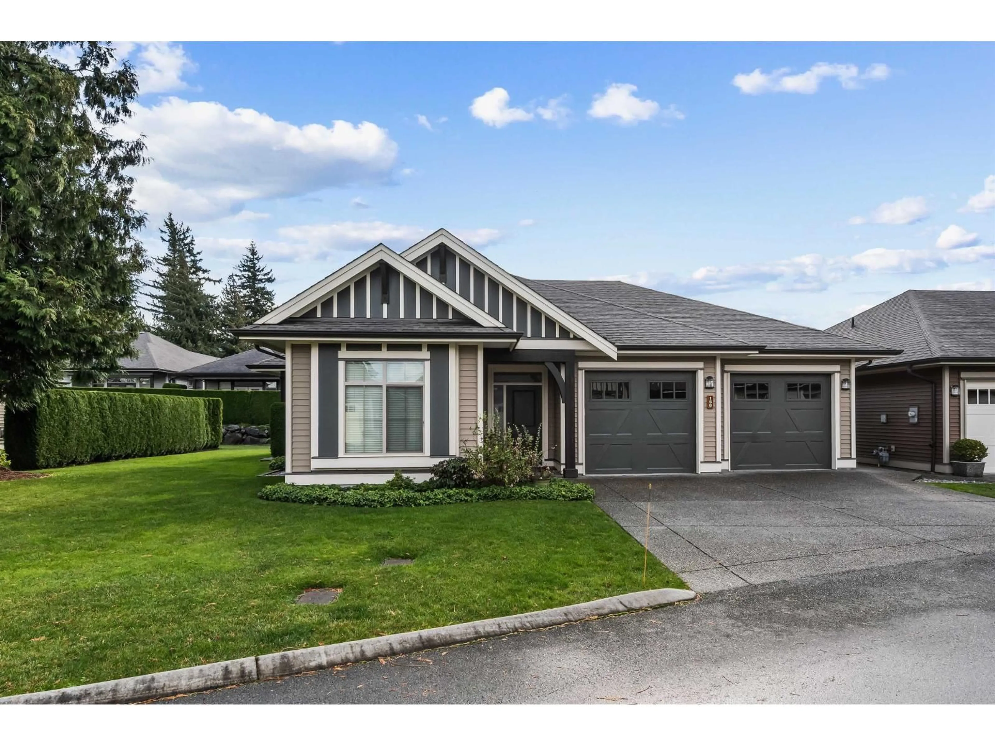 Home with vinyl exterior material, street for 158 - 45900 SOUTH SUMAS ROAD, Chilliwack British Columbia V2R0S9