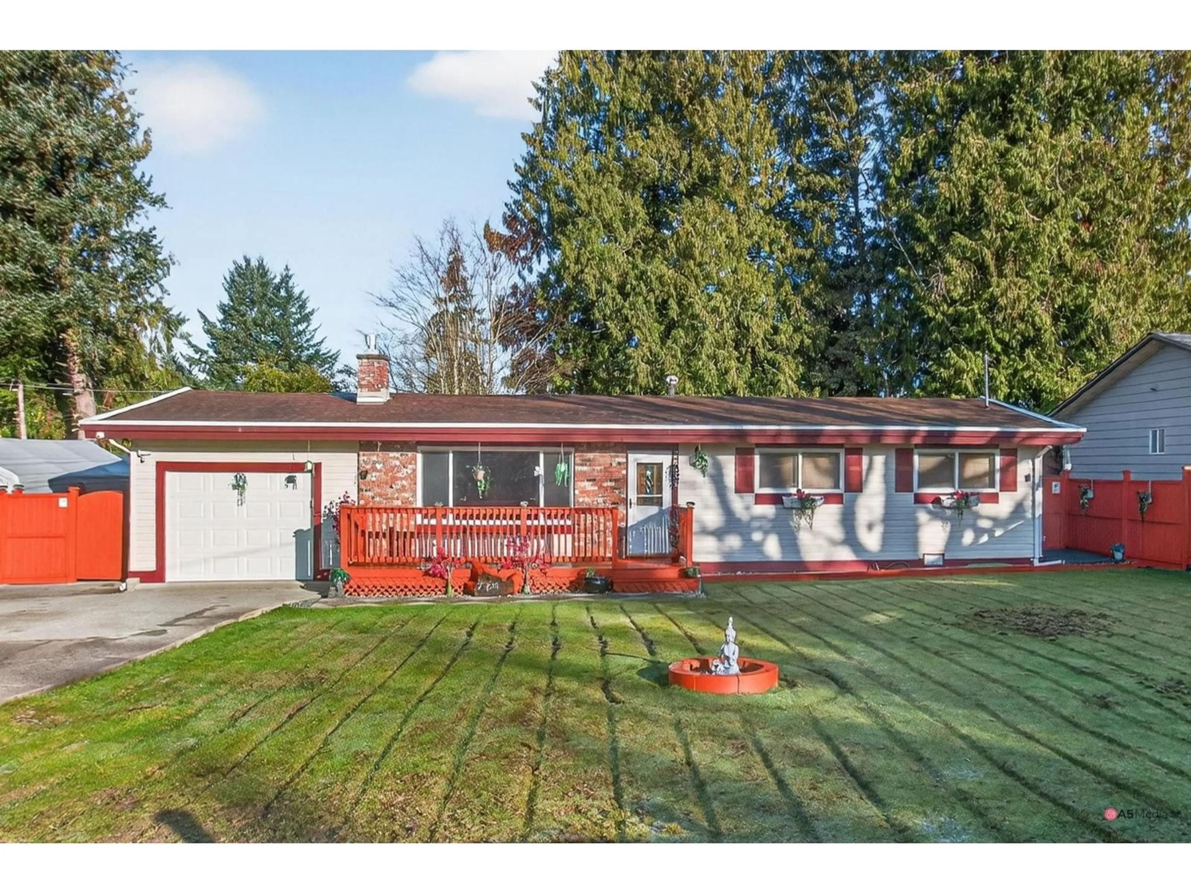 Home with vinyl exterior material, street for 26655 32 AVENUE, Langley British Columbia V4W3G1