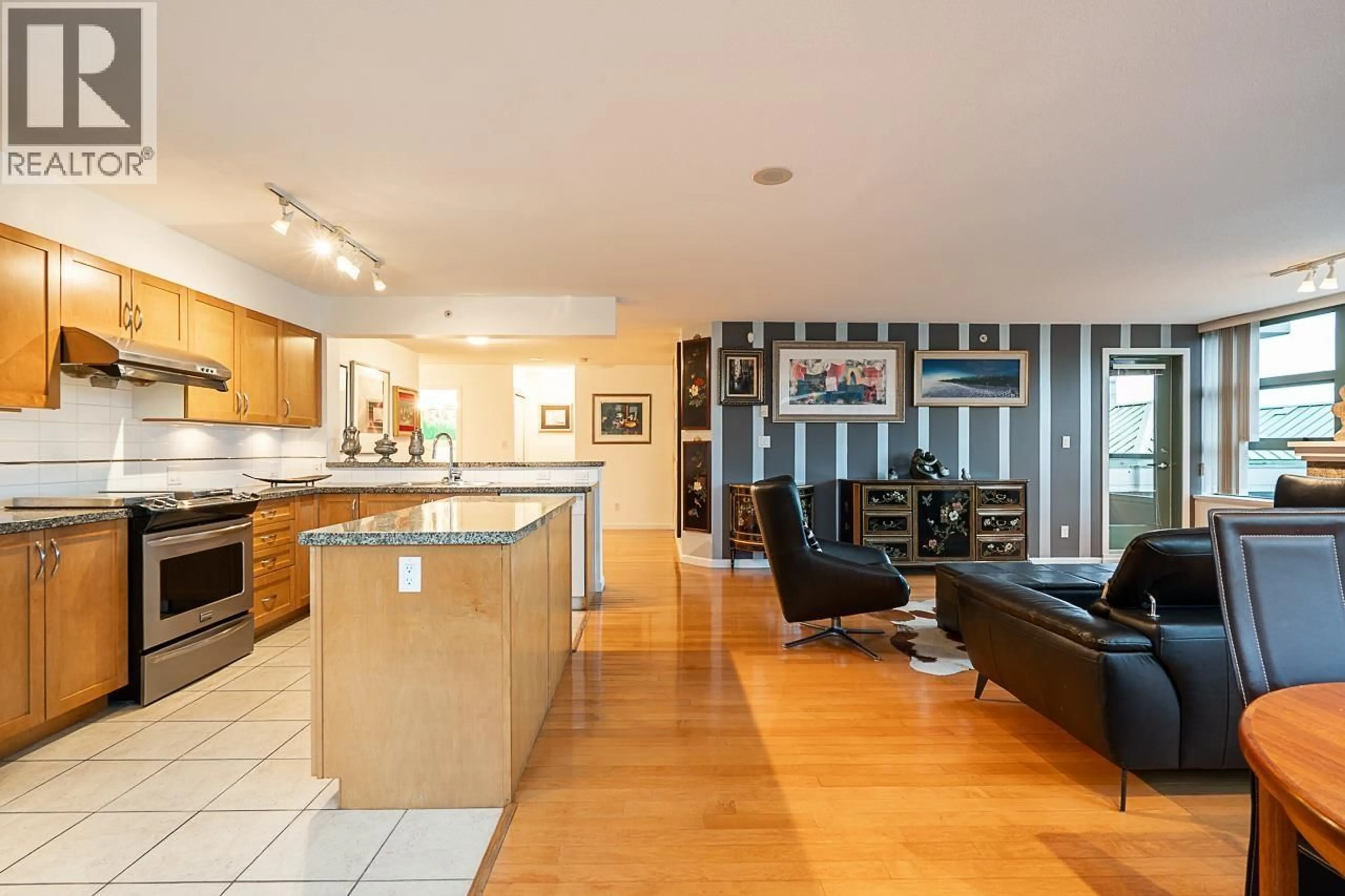 Open concept kitchen, unknown for 304 - 4380 HALIFAX STREET, Burnaby British Columbia V5C6R3