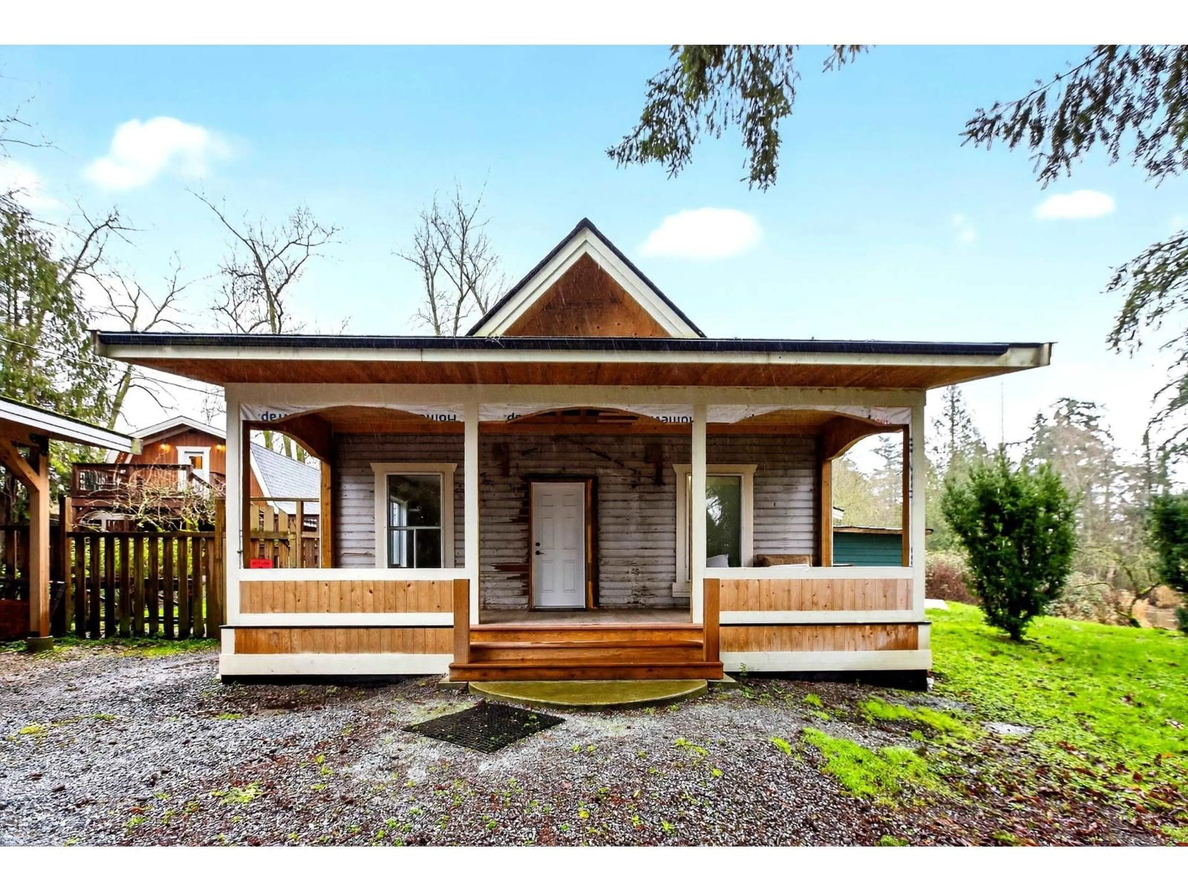 Home with vinyl exterior material, building for 1174 176 STREET, Surrey British Columbia V3Z9S5