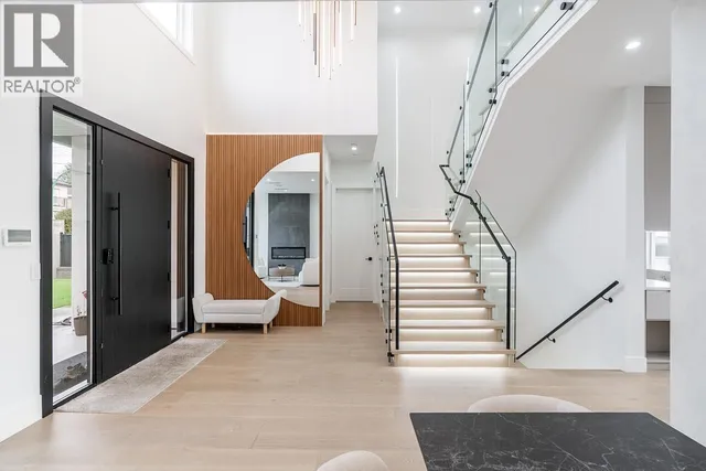 8056 12TH AVENUE, Burnaby 3