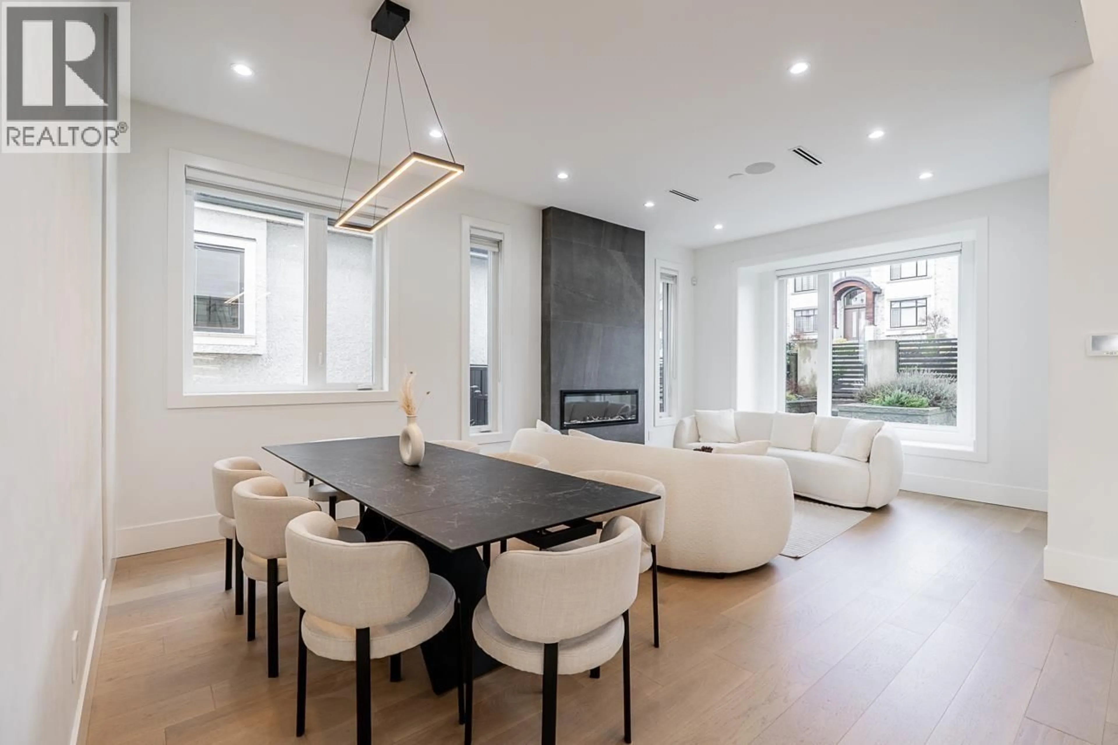 Unknown for 8056 12TH AVENUE, Burnaby British Columbia V3N2L1