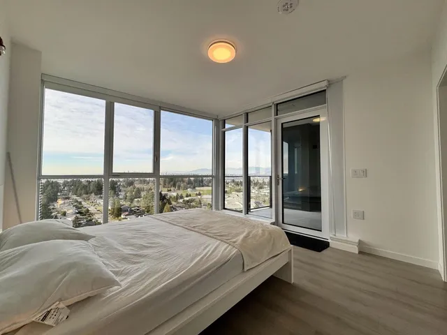 1905 - 10333 133 STREET, Surrey 5
