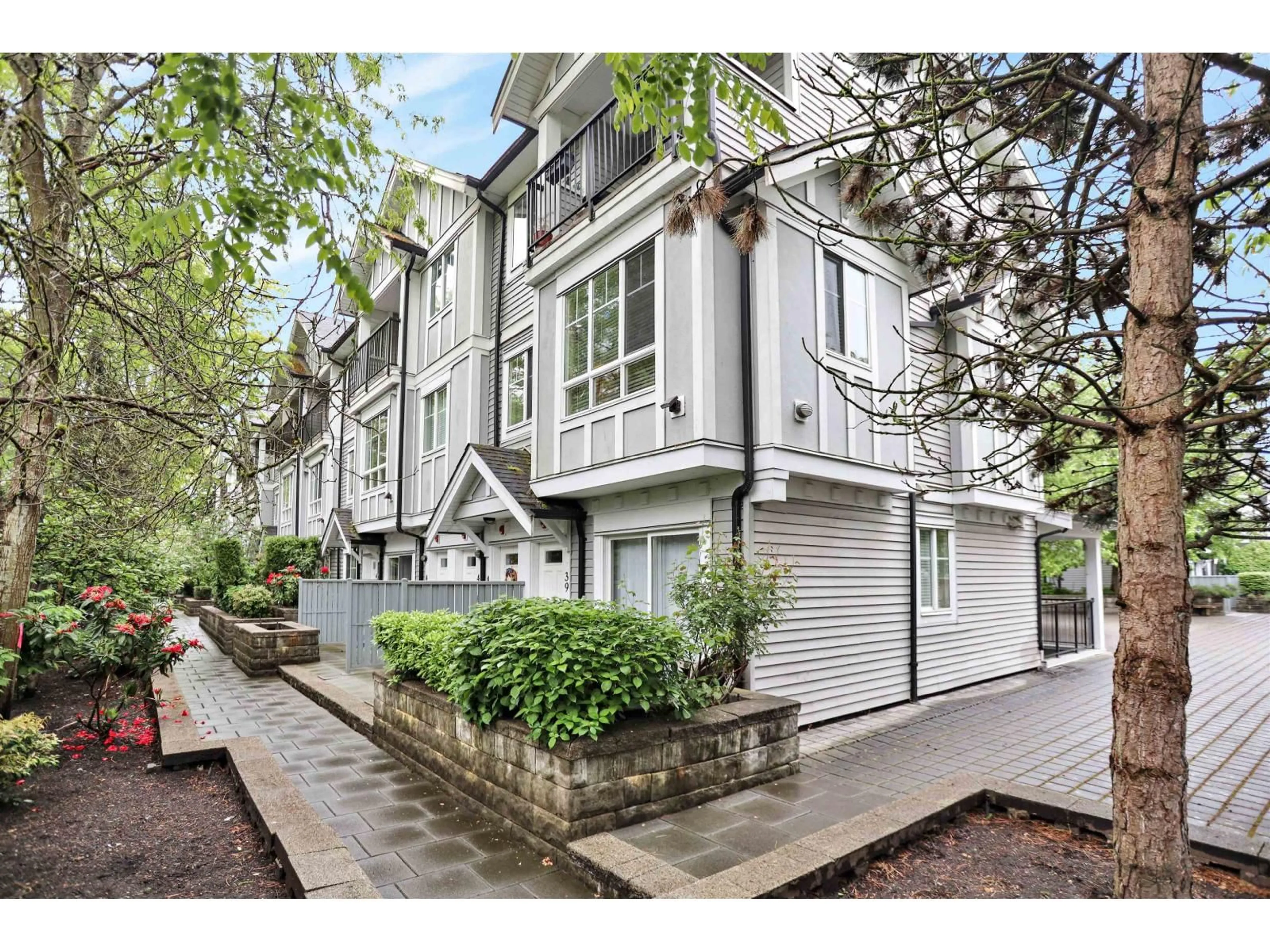 Unknown for 40 - 13239 OLD YALE ROAD, Surrey British Columbia V3T3C5