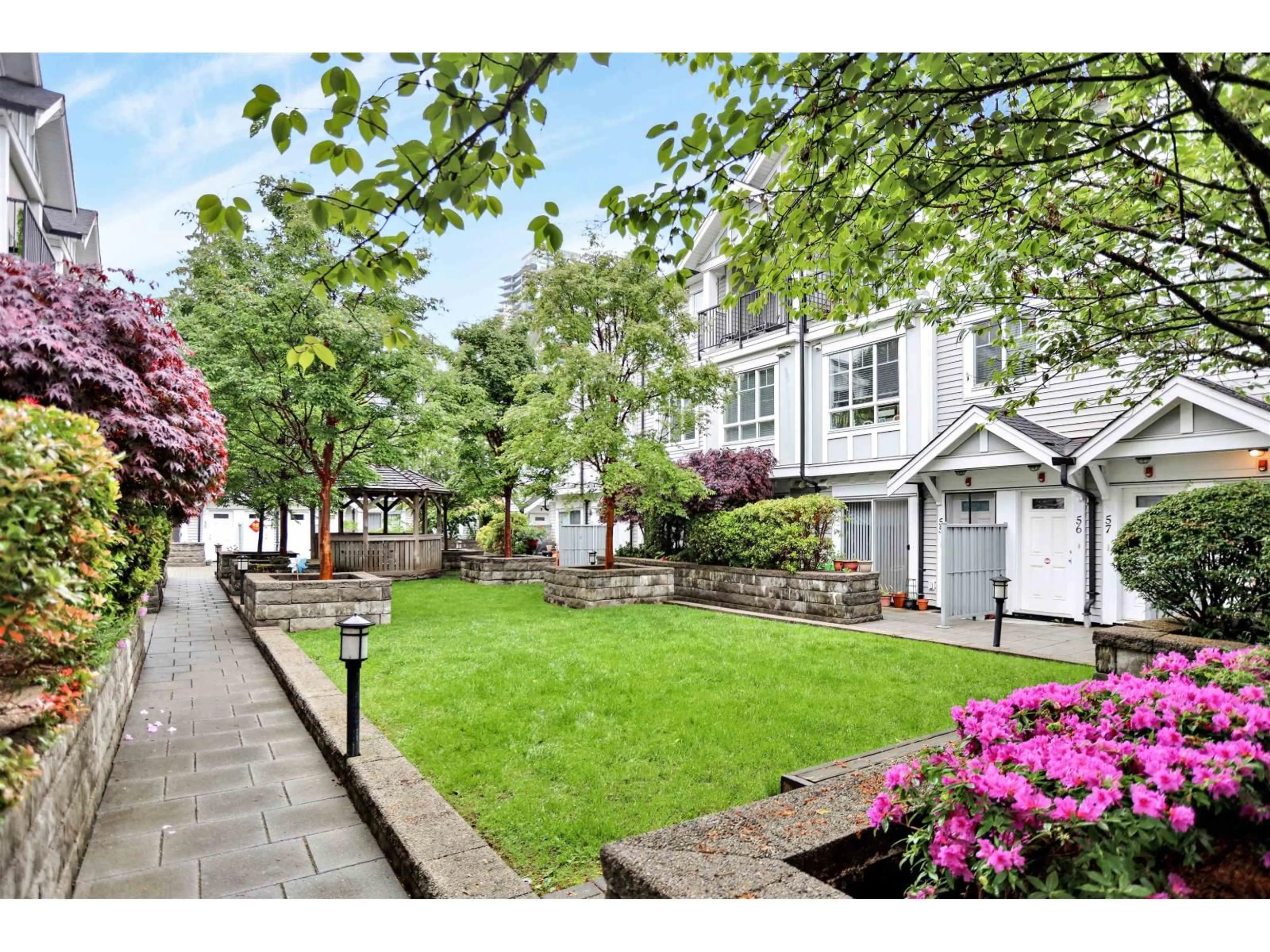 A pic from outside/outdoor area/front of a property/back of a property/a pic from drone, street for 40 - 13239 OLD YALE ROAD, Surrey British Columbia V3T3C5