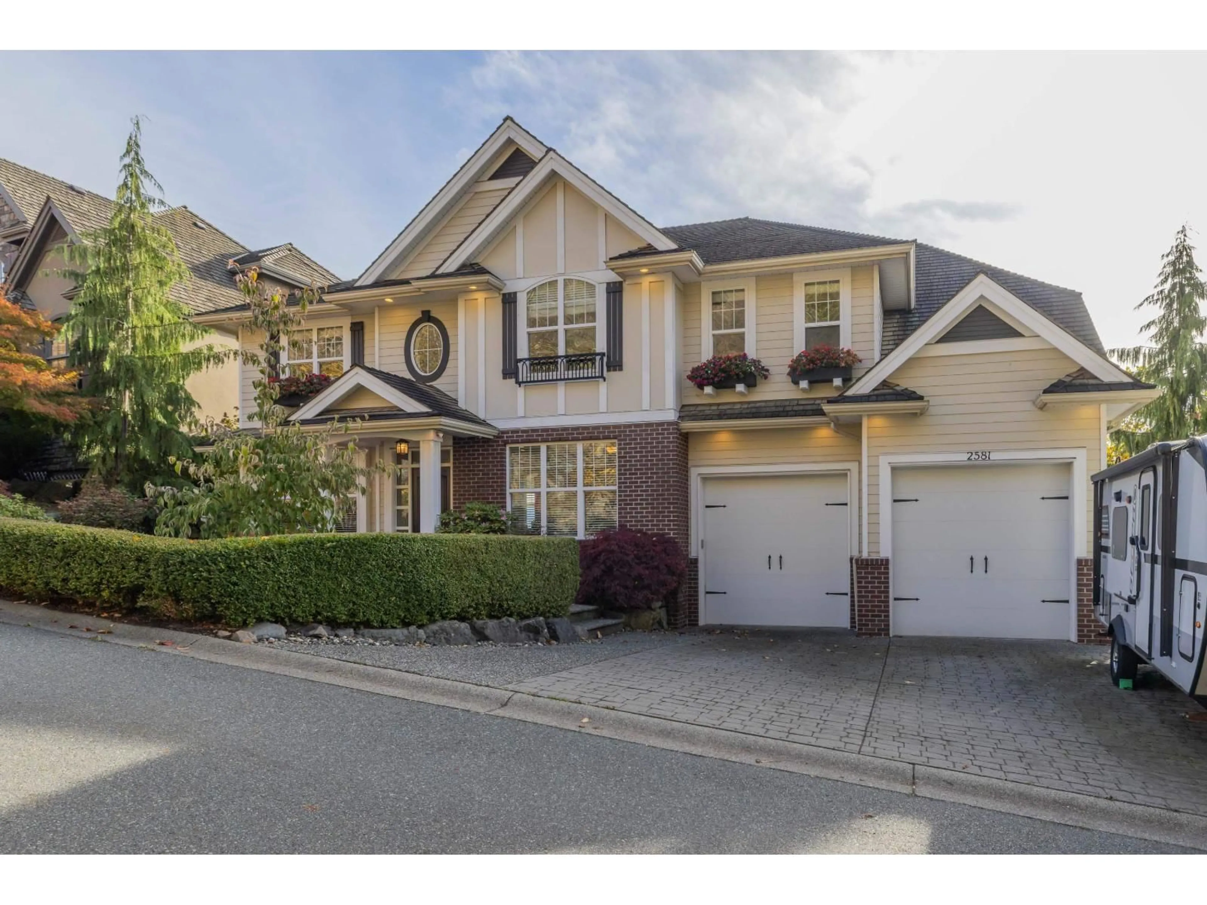 Home with brick exterior material, street for 2581 EAGLE MOUNTAIN DRIVE, Abbotsford British Columbia V3G0B1