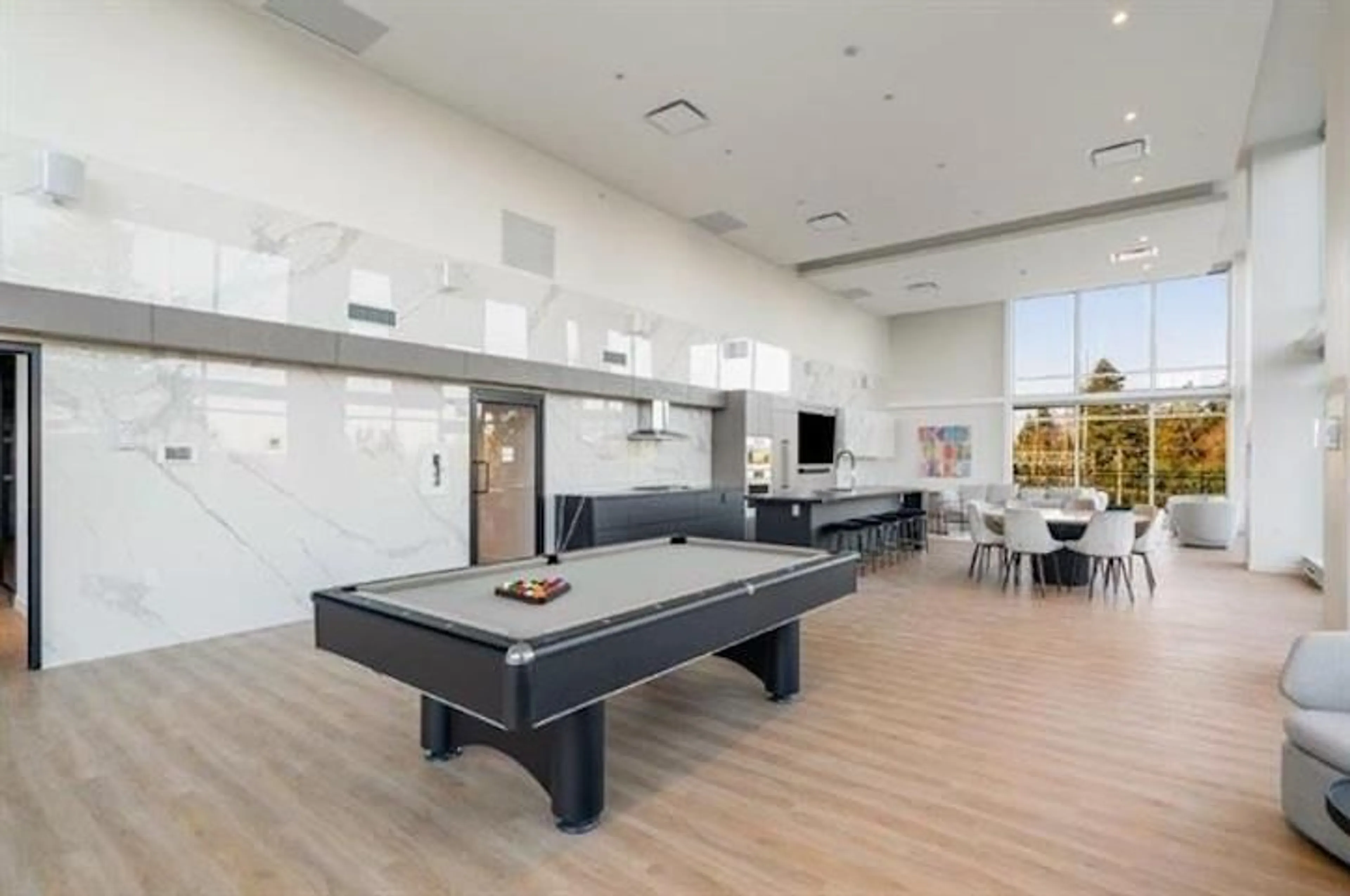 Unknown for 304 - 1526 FINLAY STREET, White Rock British Columbia V4B4L9