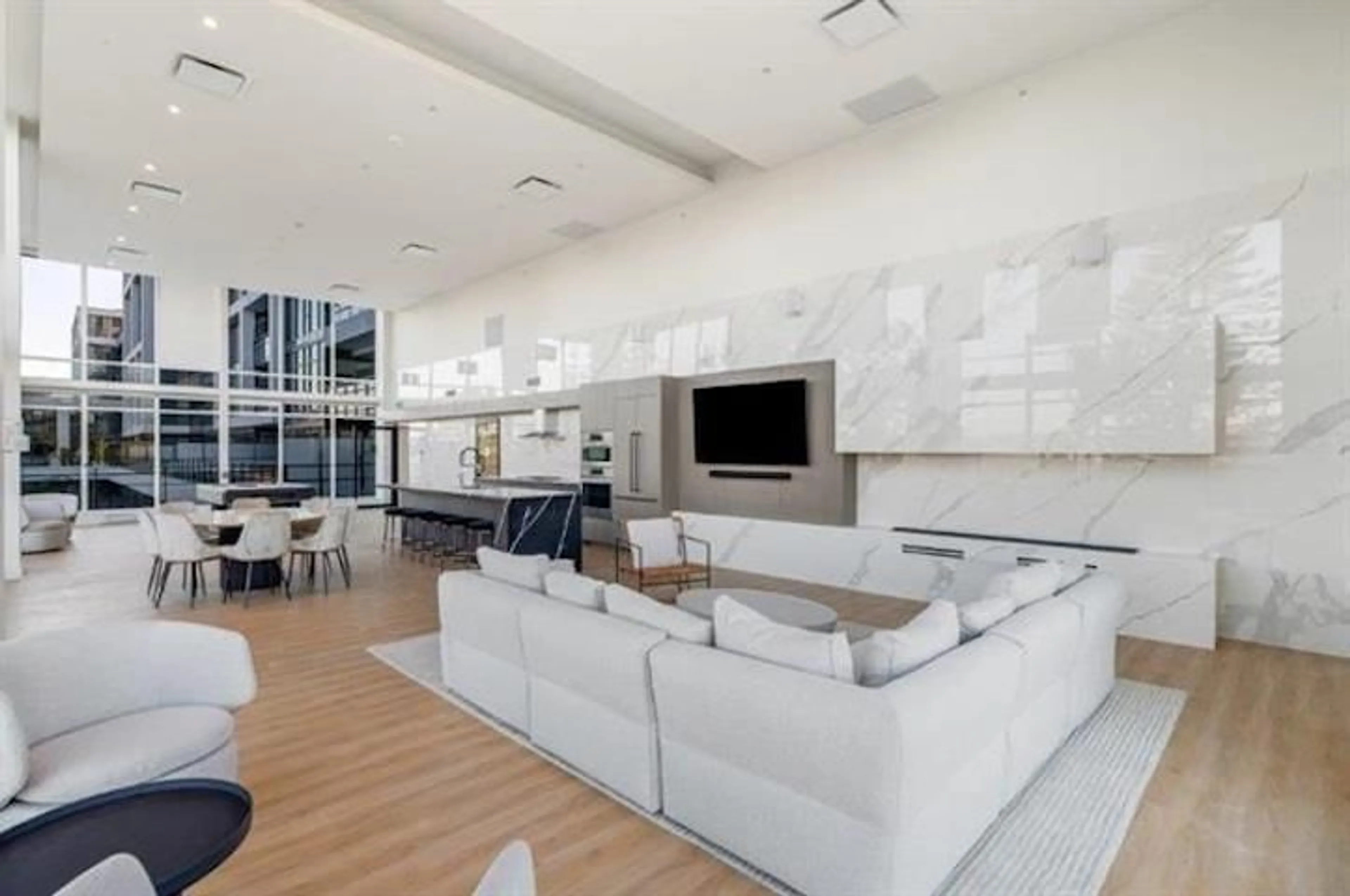 Unknown for 304 - 1526 FINLAY STREET, White Rock British Columbia V4B4L9