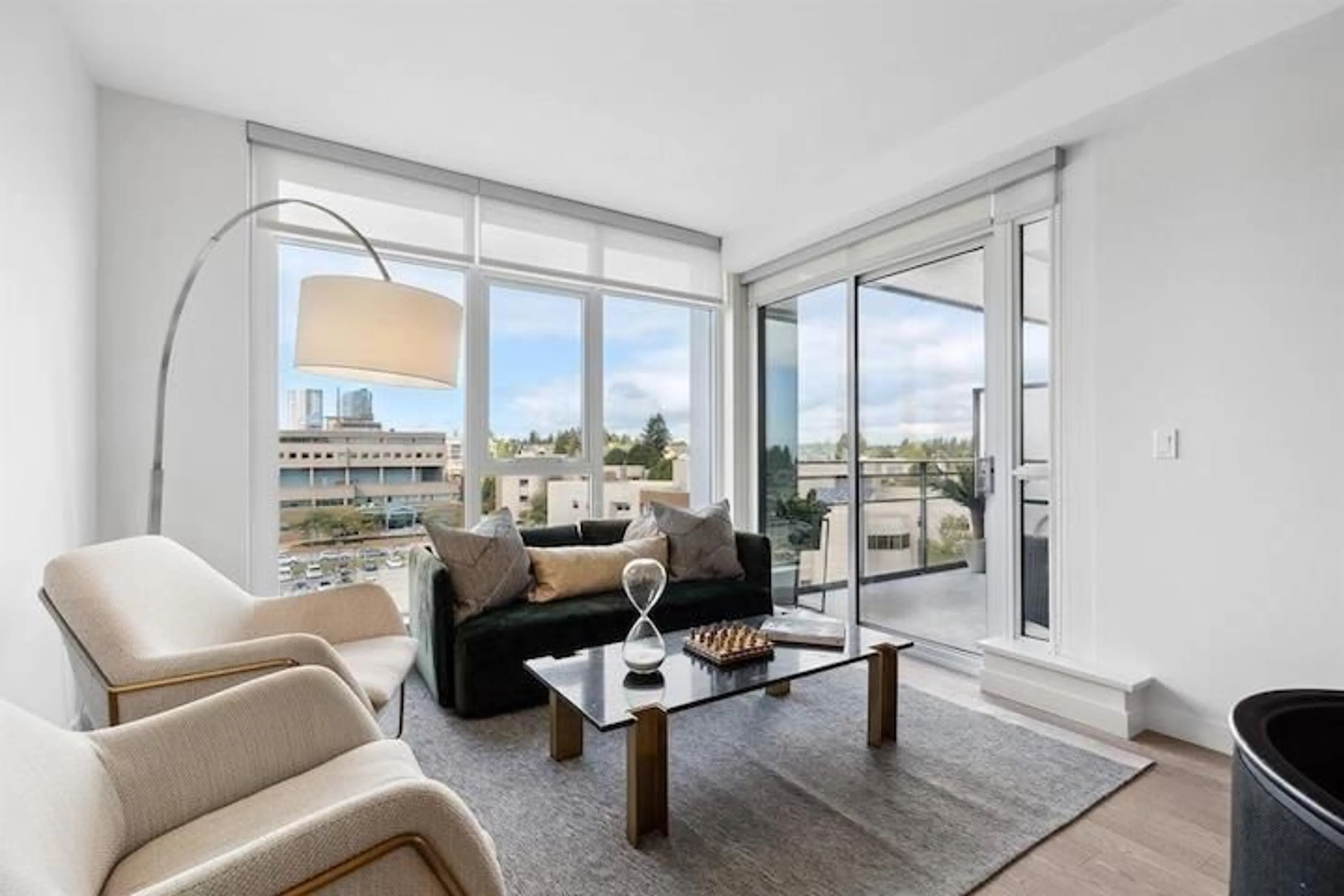 Living room with furniture, unknown for 711 - 1526 FINLAY STREET, White Rock British Columbia V4B4L9