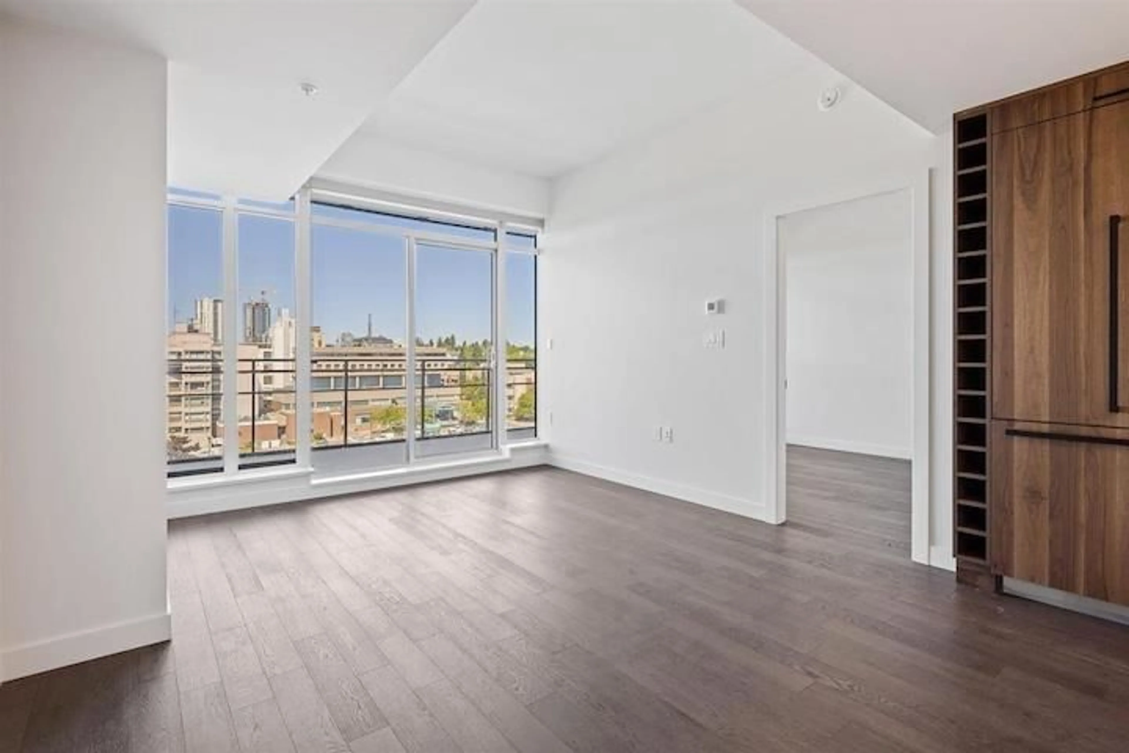 A pic of a room for 807 - 1526 FINLAY STREET, White Rock British Columbia V4B4L9