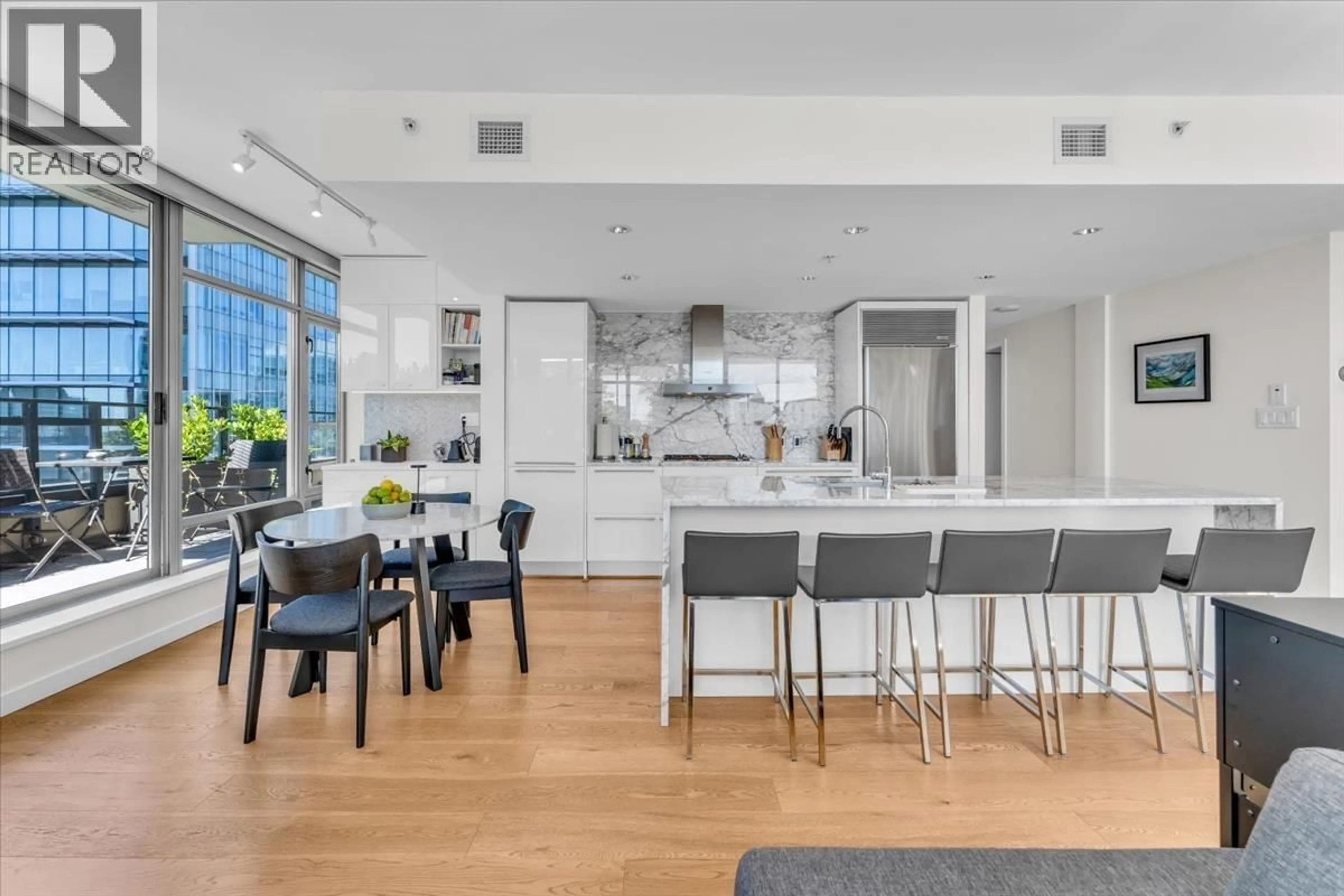 Open concept kitchen, unknown for 2602 - 788 RICHARDS STREET, Vancouver British Columbia V6B0C7