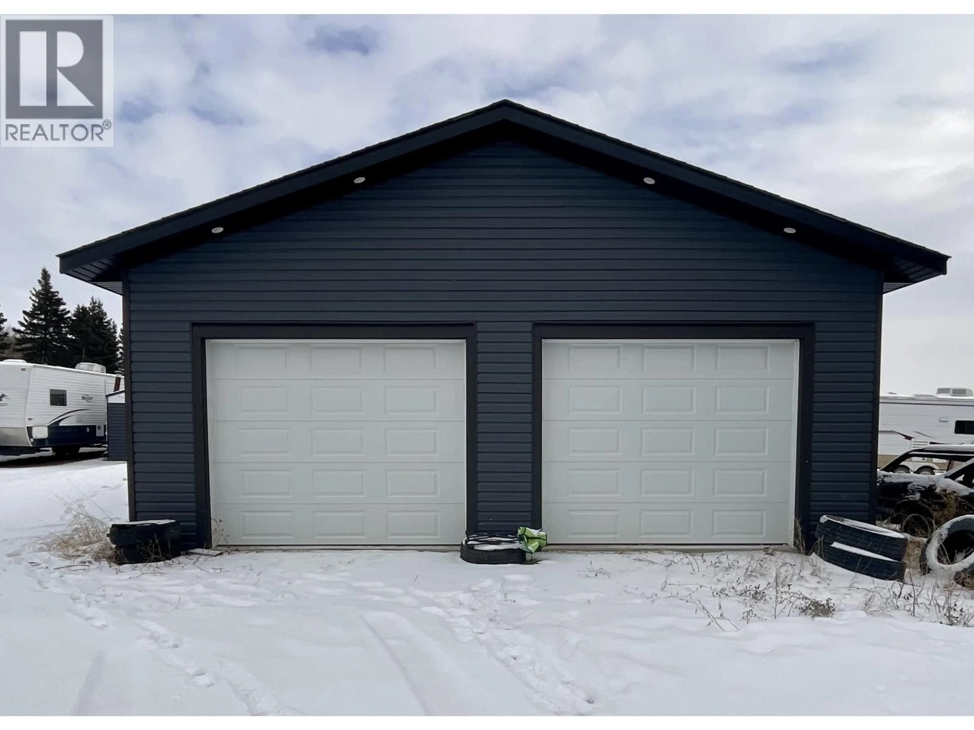 Indoor garage for 9108 PINE ROAD, Fort St. John British Columbia V1J4M7