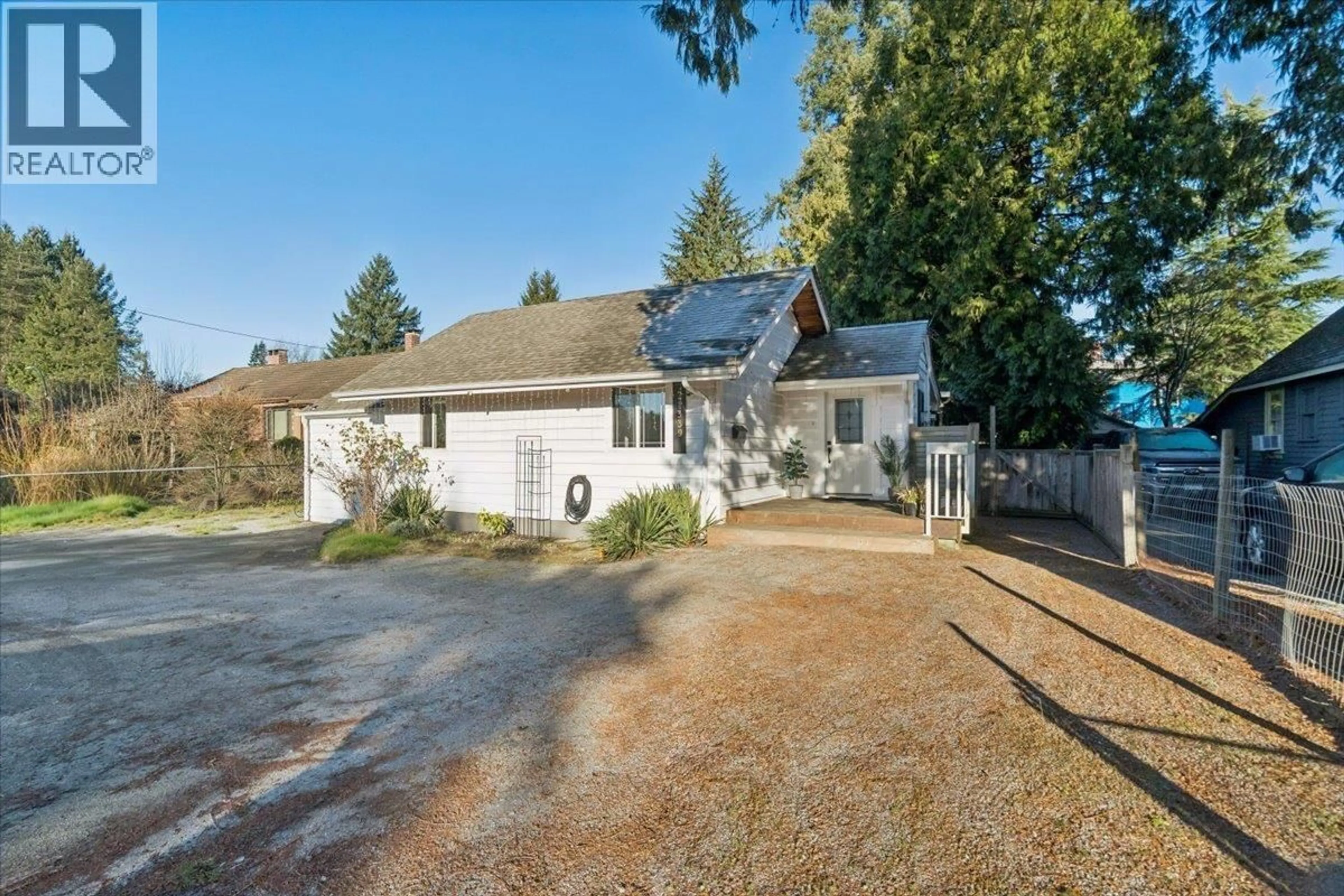 A pic from outside/outdoor area/front of a property/back of a property/a pic from drone, street for 21339 DEWDNEY TRUNK ROAD, Maple Ridge British Columbia V2X3G2