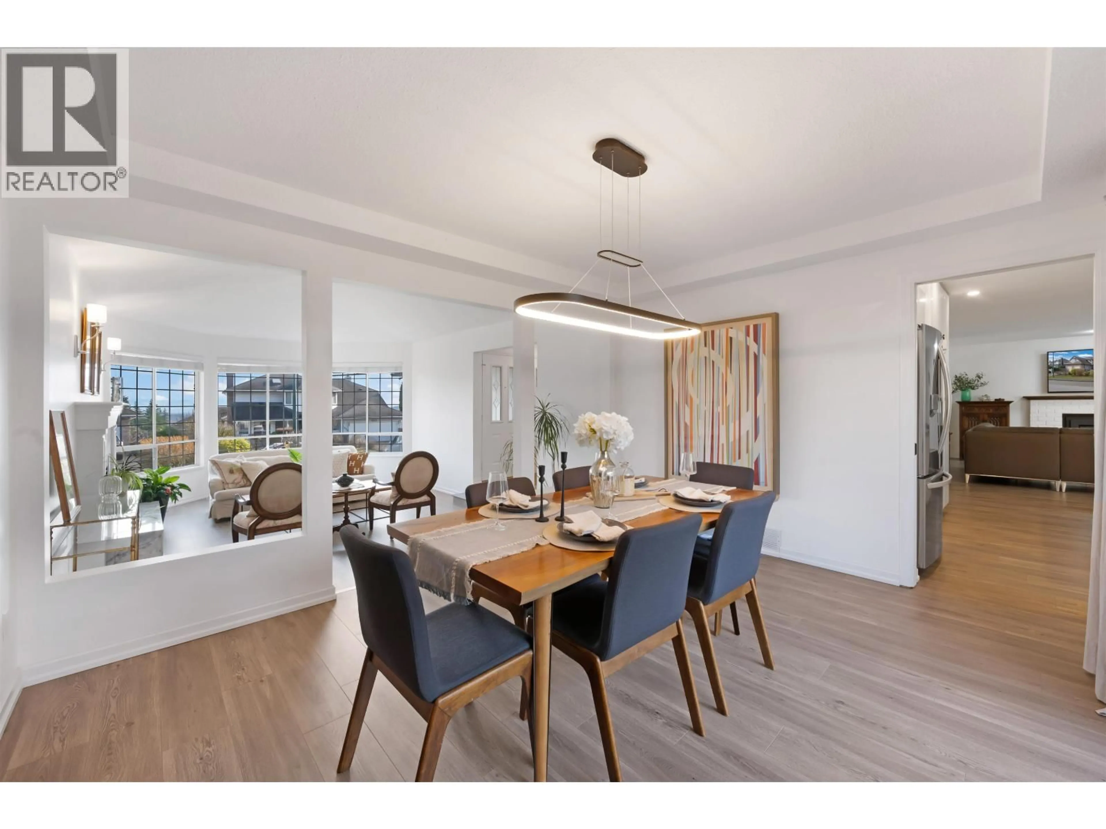 Dining room, wood/laminate floor for 2259 PARADISE AVENUE, Coquitlam British Columbia V3K6H4
