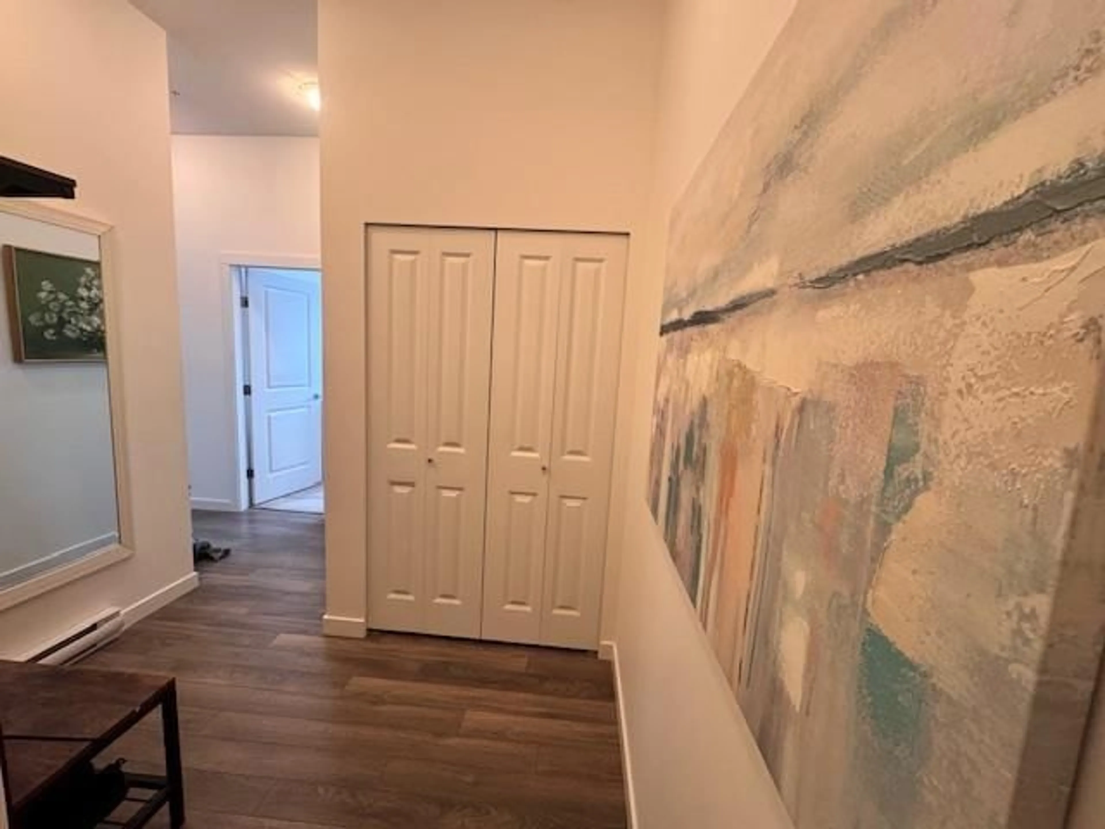 Indoor entryway for 608 - 15825 85 AVENUE, Surrey British Columbia V4N6W9