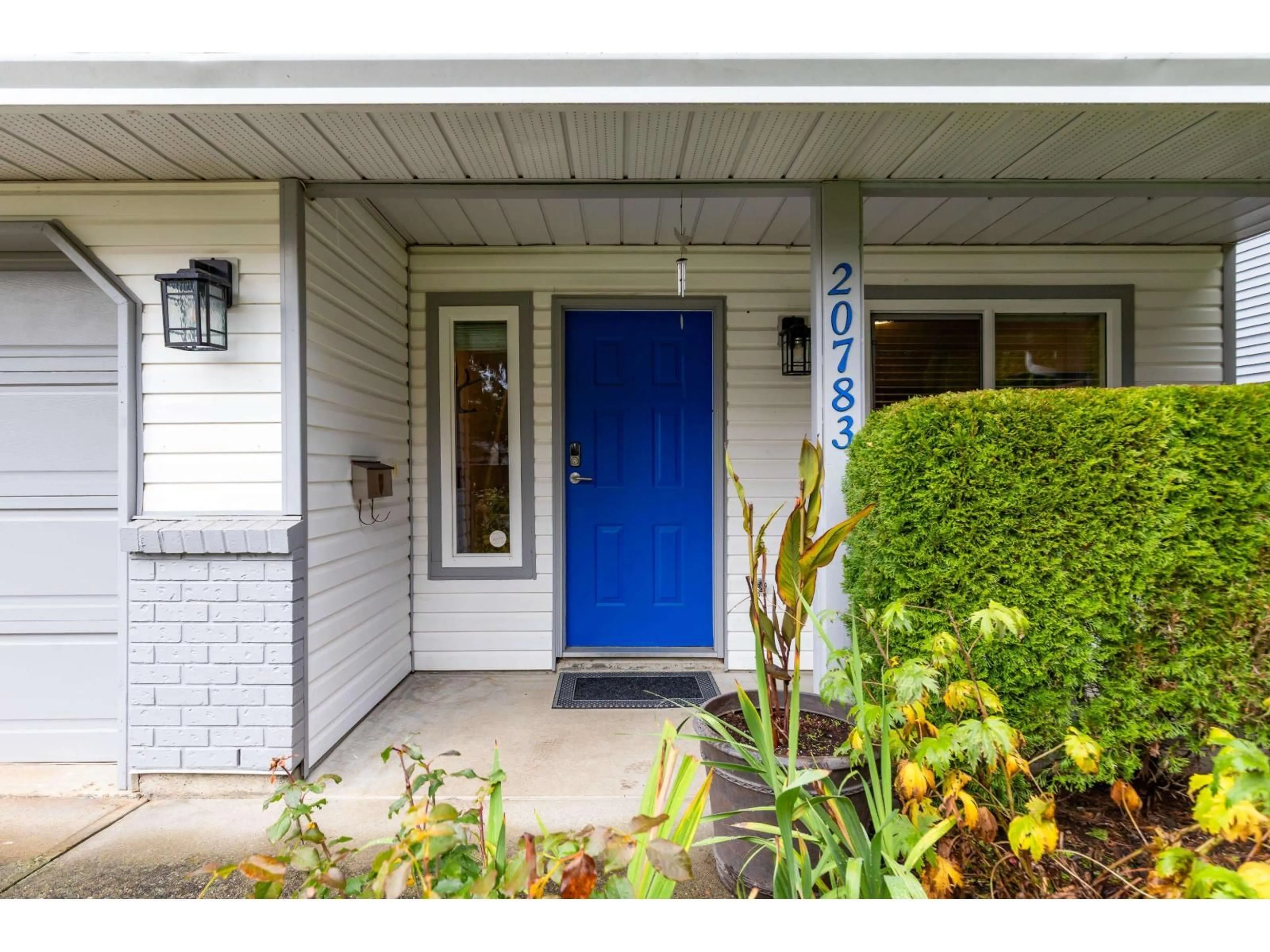 Indoor entryway for 20783 51B AVENUE, Langley British Columbia V3A7T5