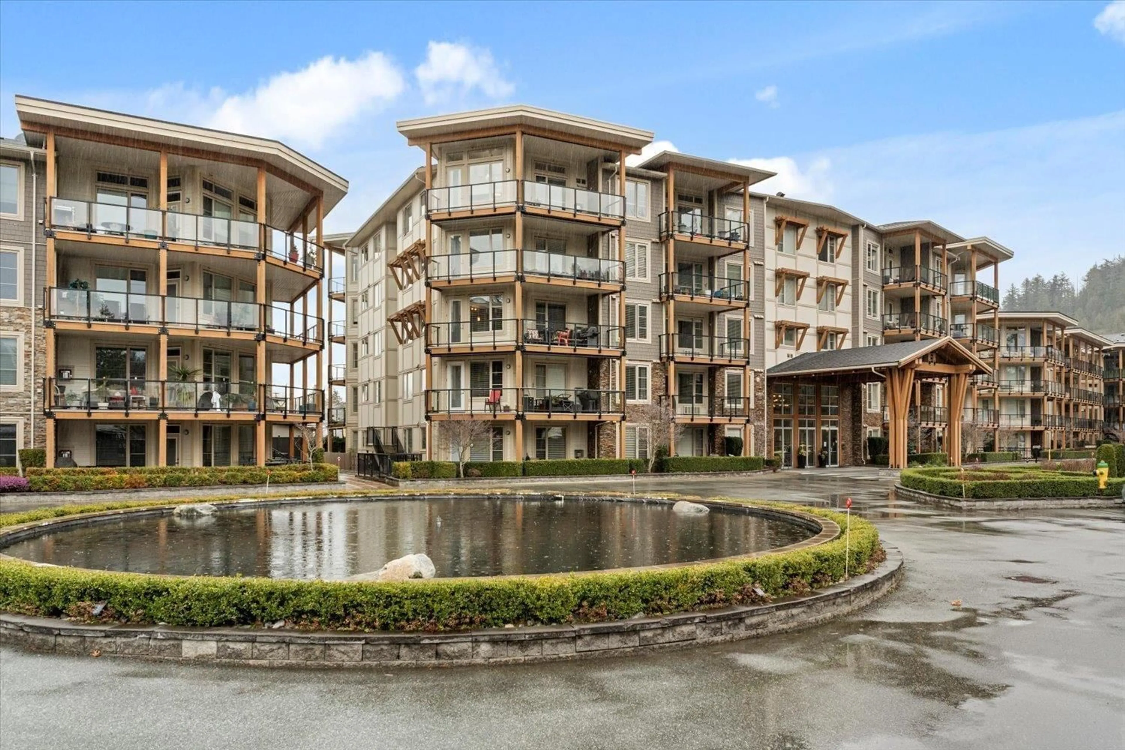 Patio, unknown for 201 - 45750 KEITH WILSON ROAD, Chilliwack British Columbia V2R0X3