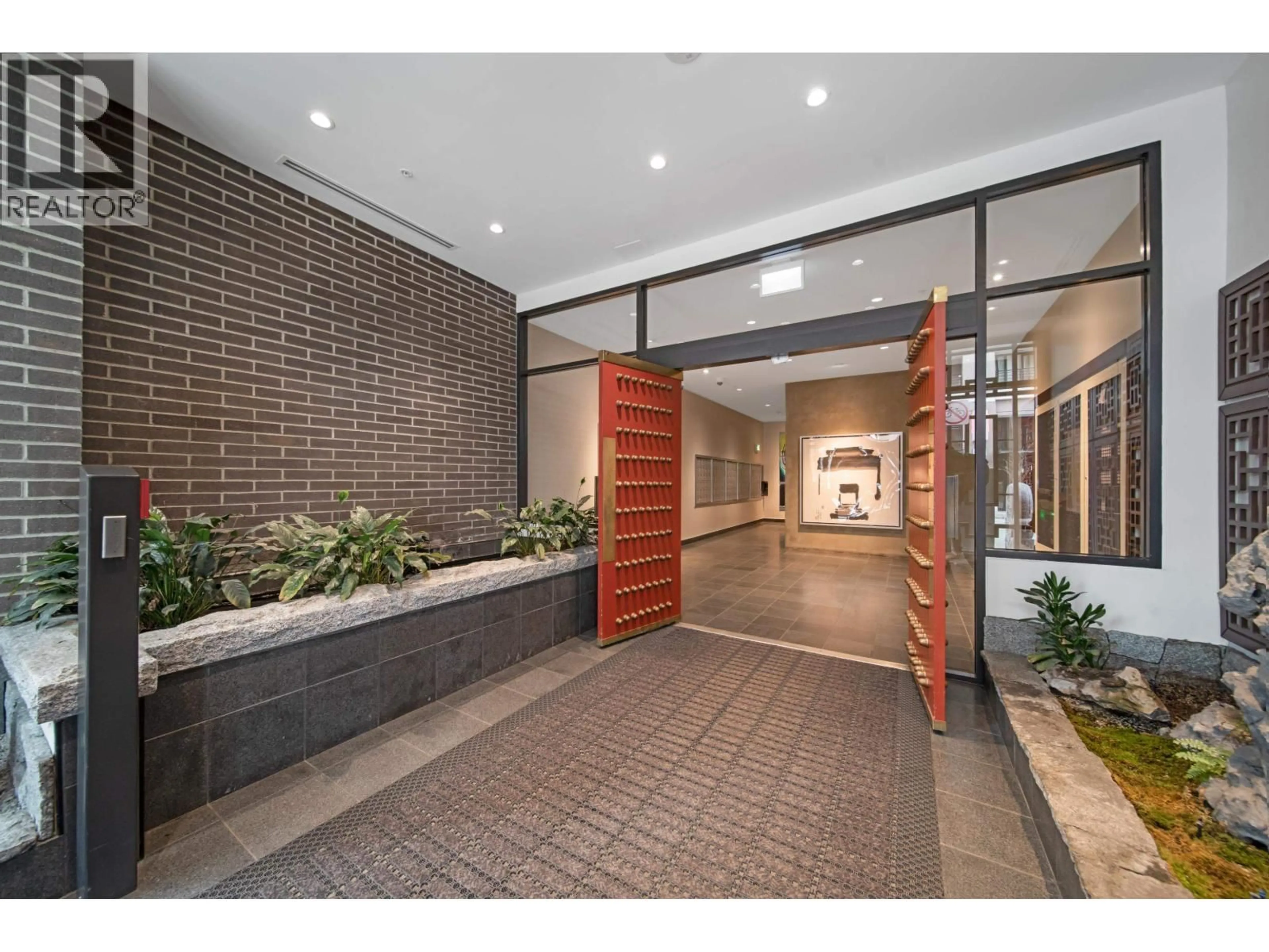 Indoor foyer for PH7 - 188 KEEFER STREET, Vancouver British Columbia V6A0E3