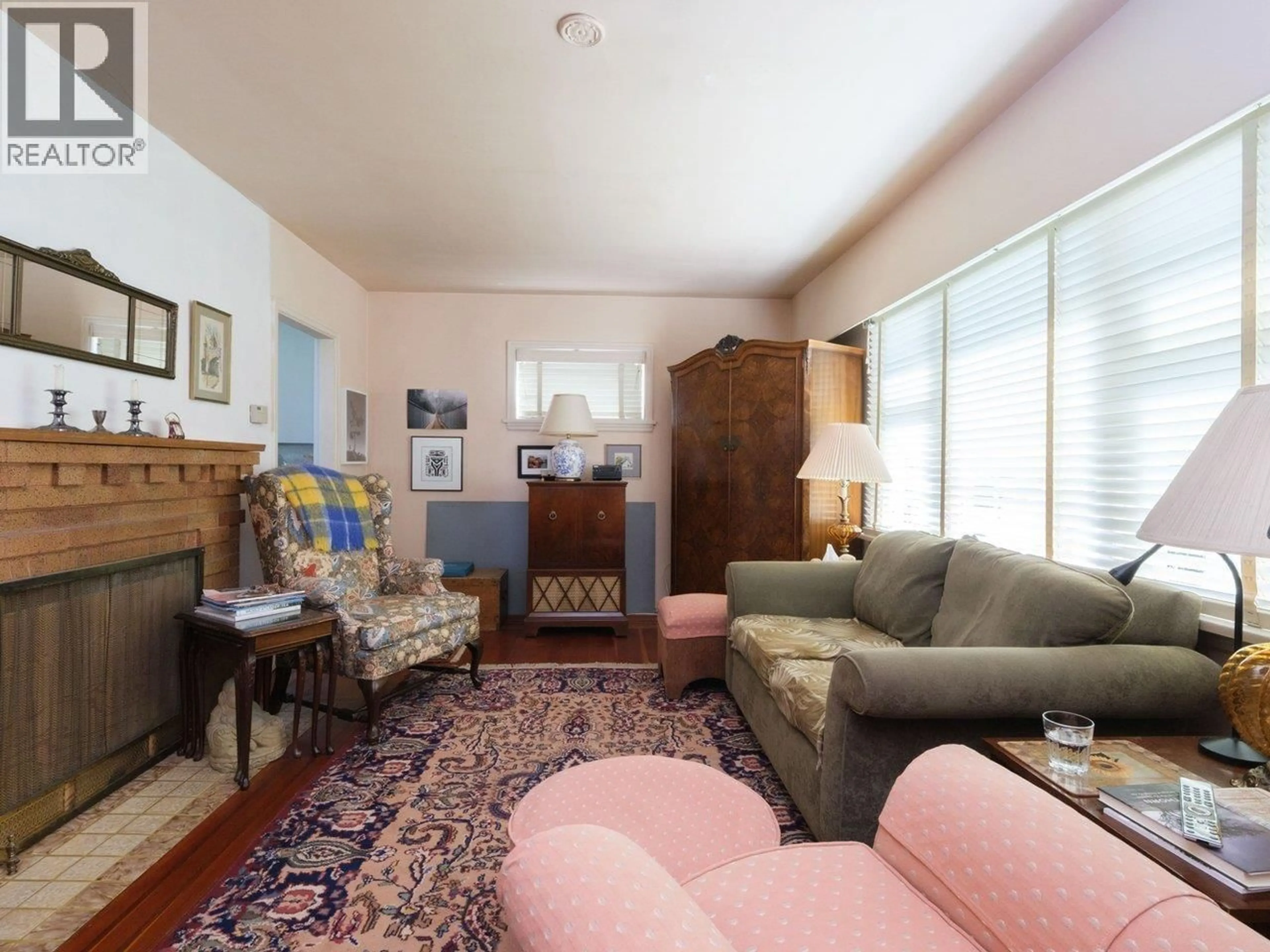 Living room with furniture, unknown for 8510 MONTCALM STREET, Vancouver British Columbia V6P4P7