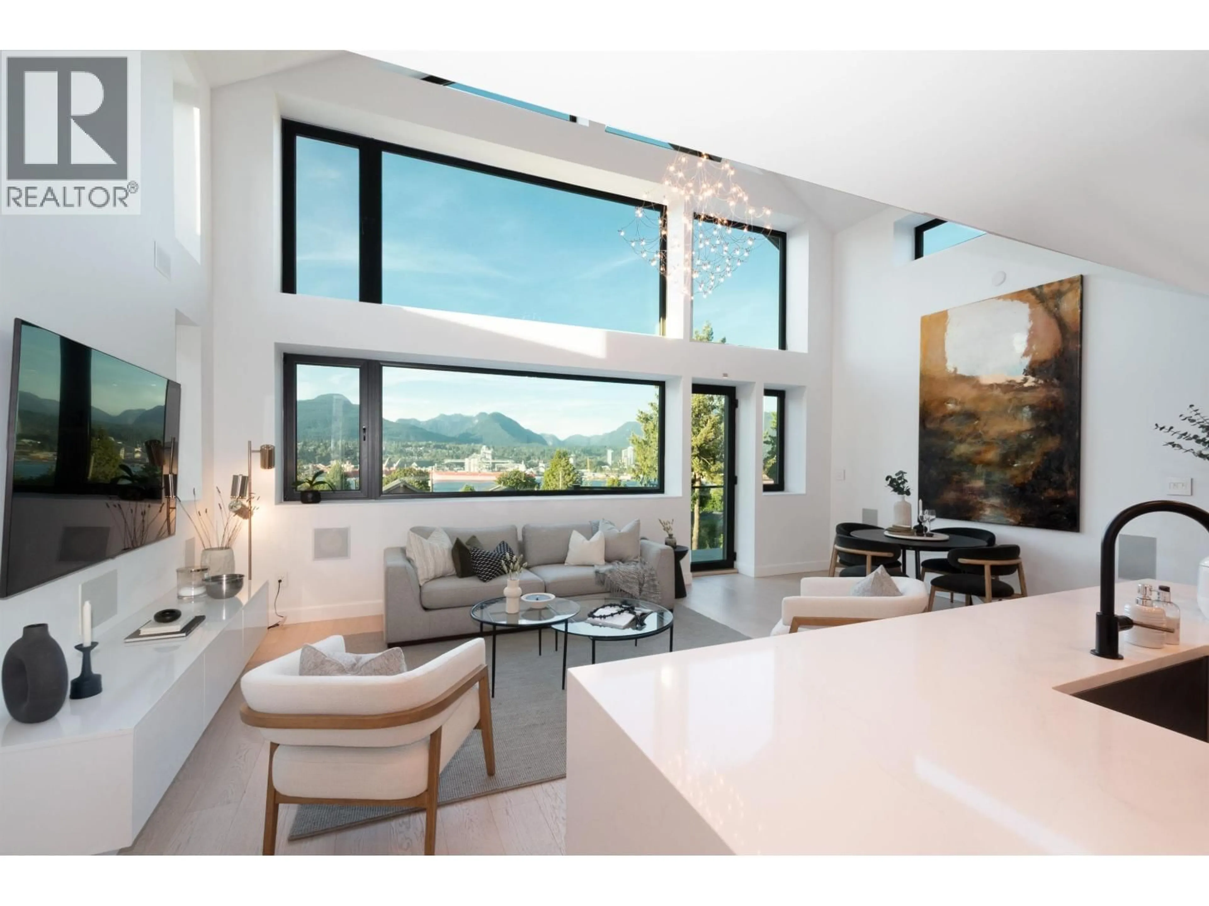 Open concept kitchen, unknown for 2734 YALE STREET, Vancouver British Columbia V5K1C3