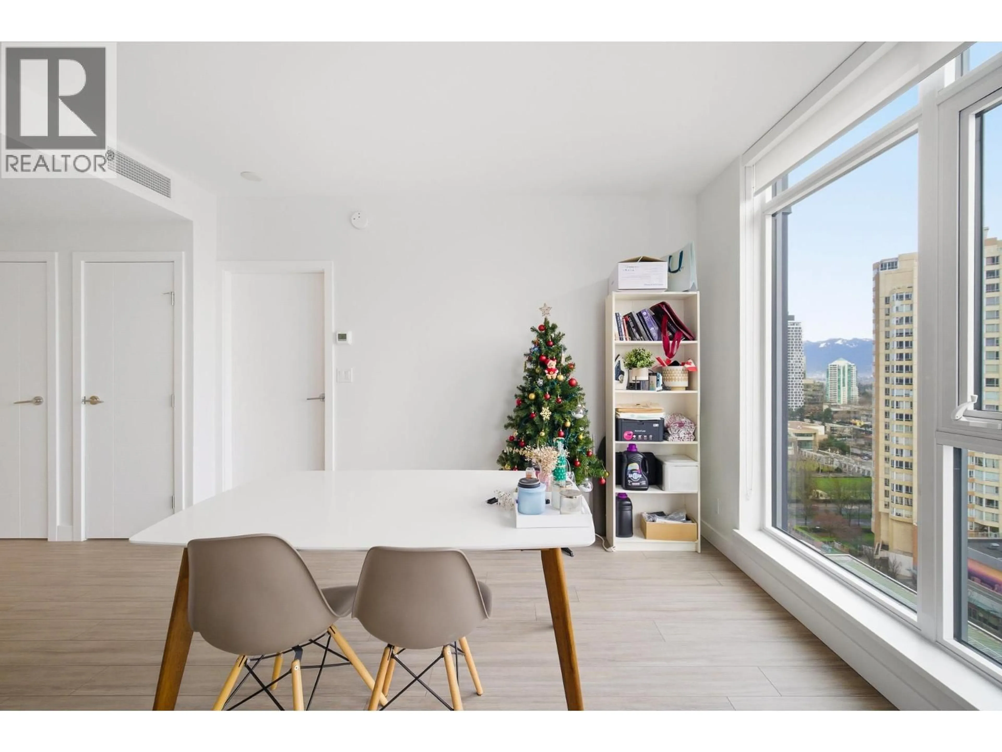 A pic of a room for 1503 - 4458 BERESFORD STREET, Burnaby British Columbia V5H0J1