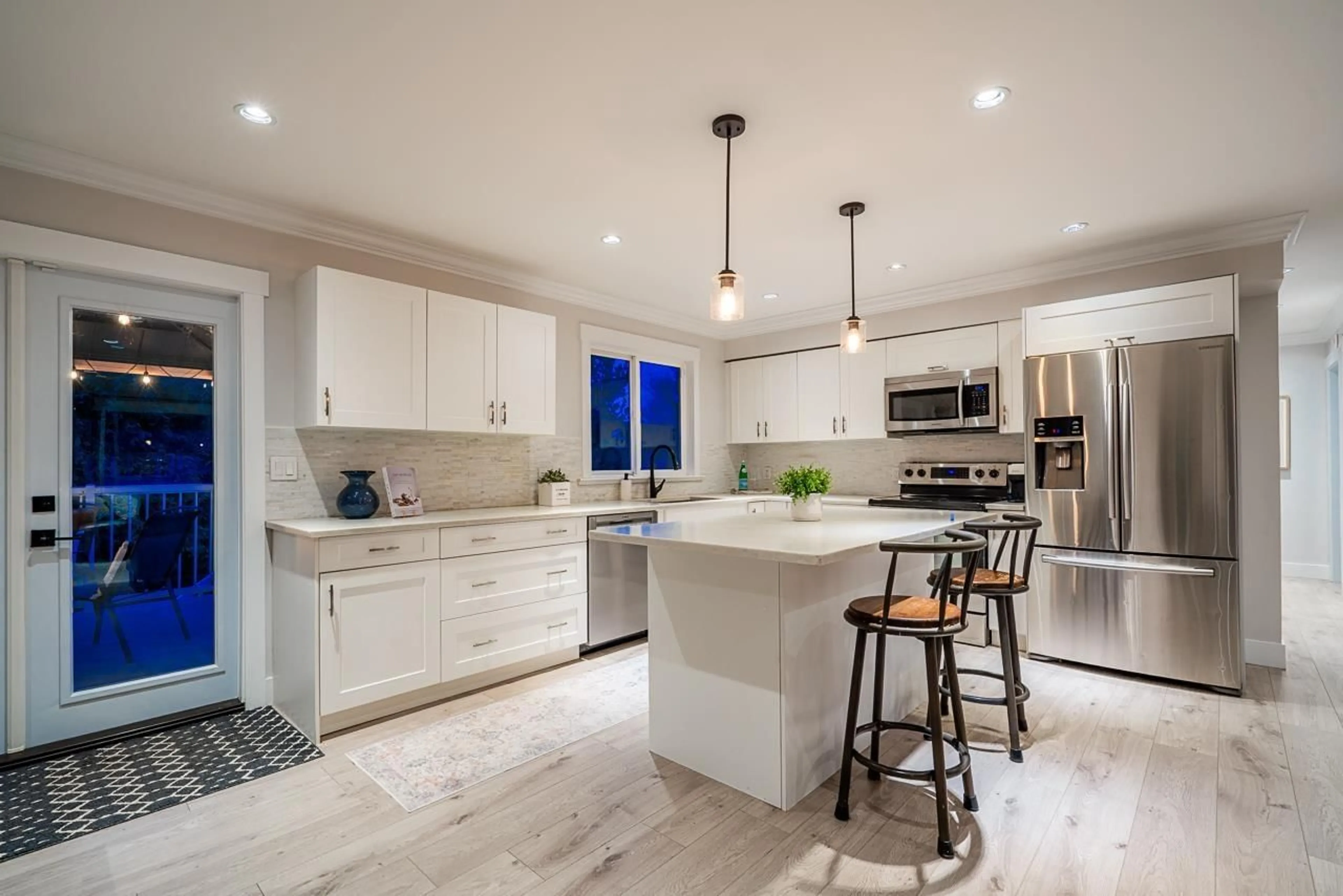 Open concept kitchen, ceramic/tile floor for 26640 28B AVENUE, Langley British Columbia V4W3B2